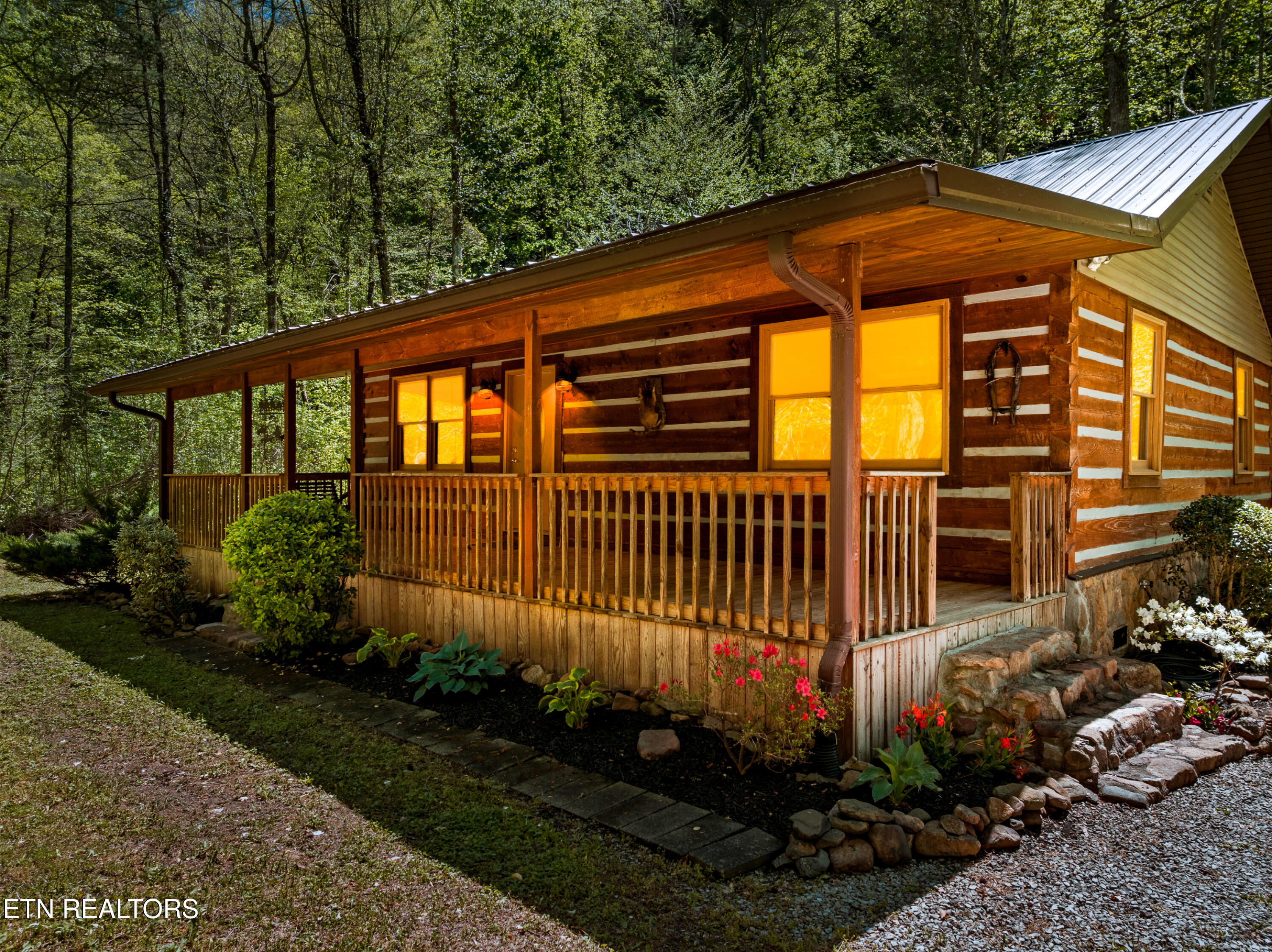 1256 E Millers Cove Road Walland TN 37886
