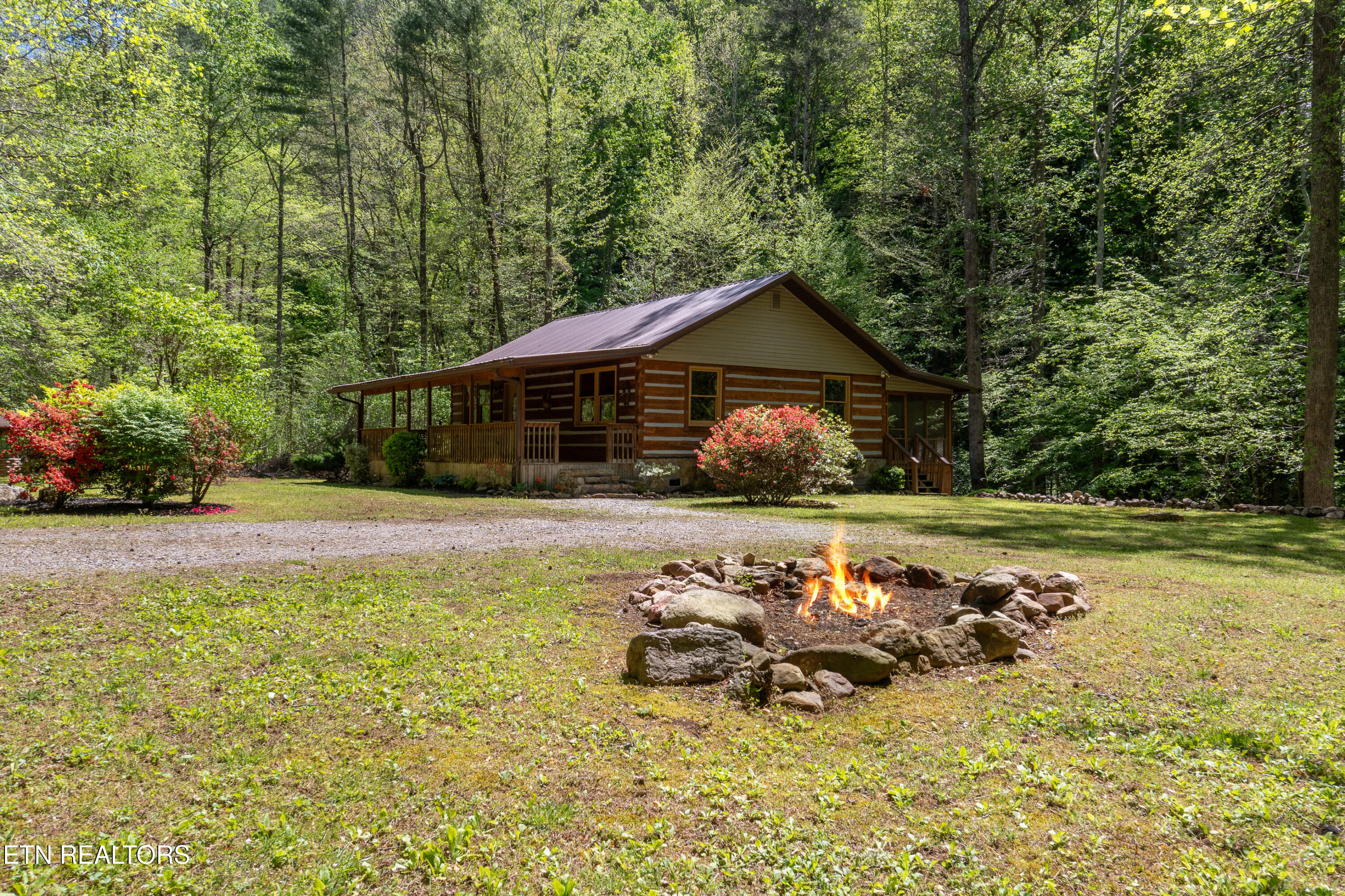 1256 E Millers Cove Road Walland TN 37886