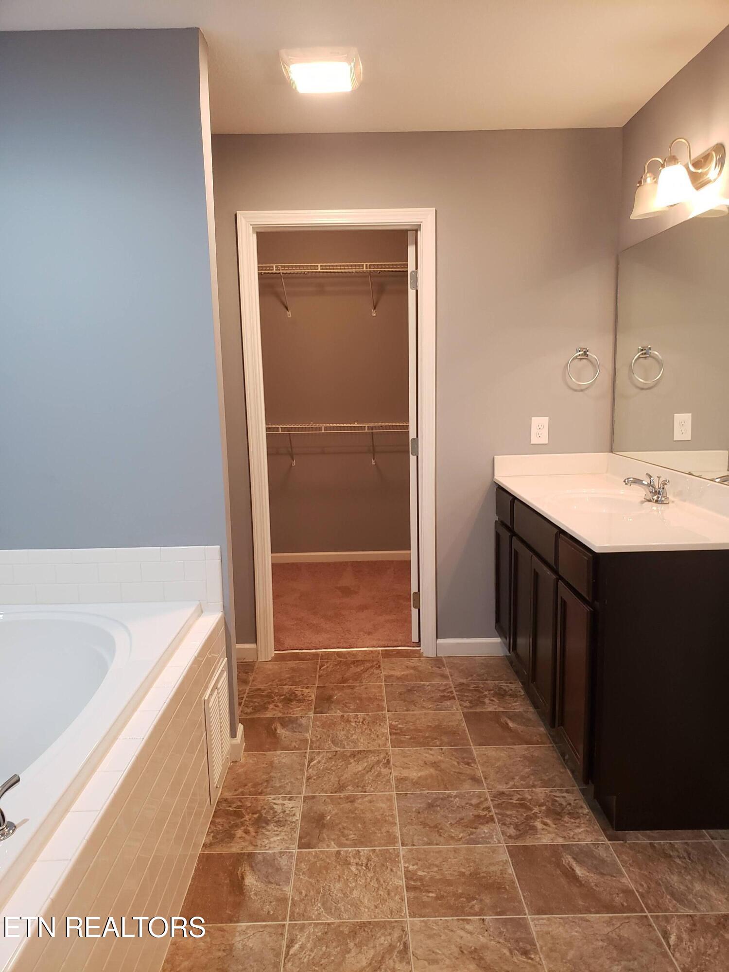 5901 Apple Valley Drive Knoxville TN 37924