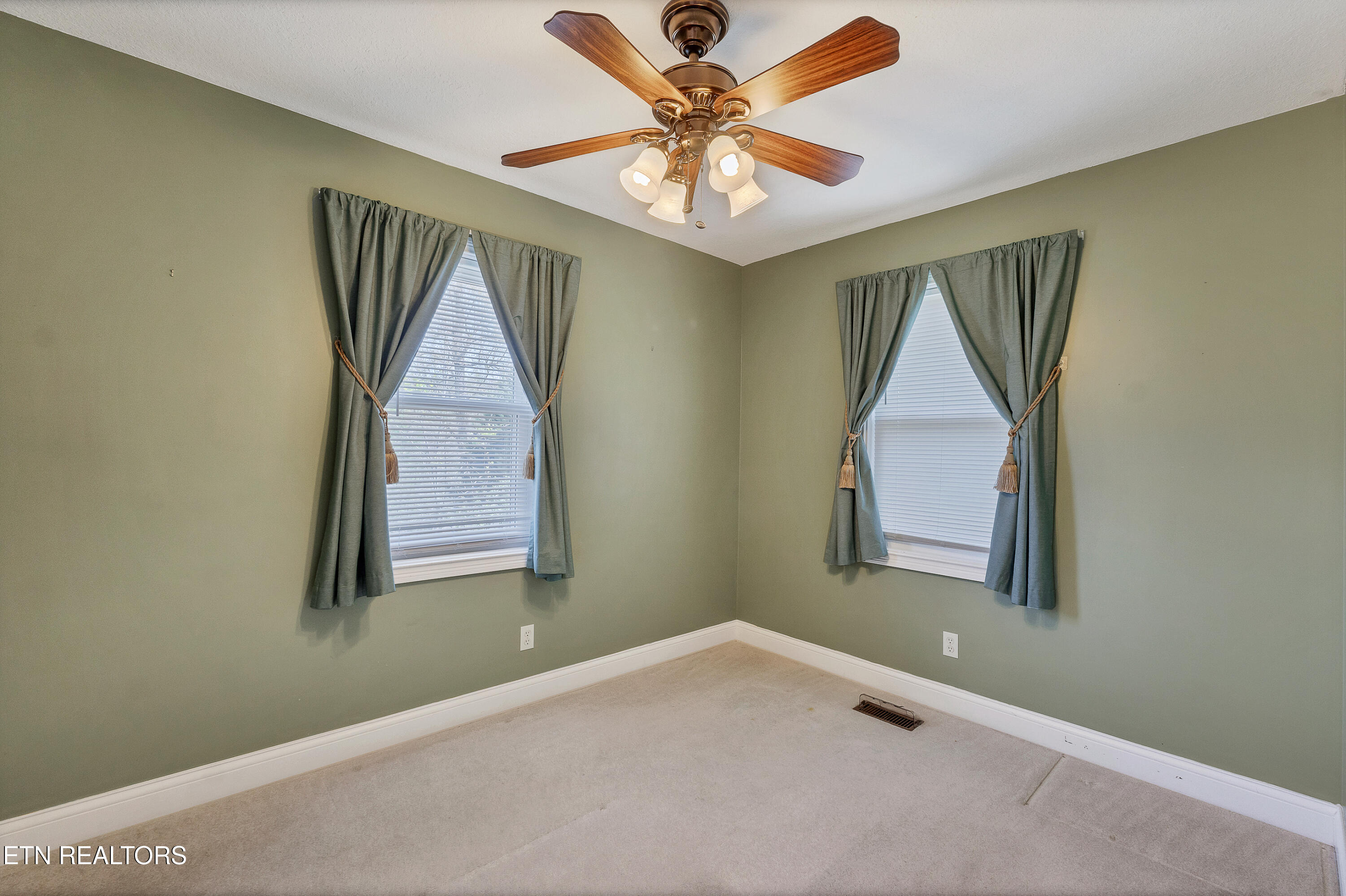 2259 Argonne Drive Maryville TN 37804