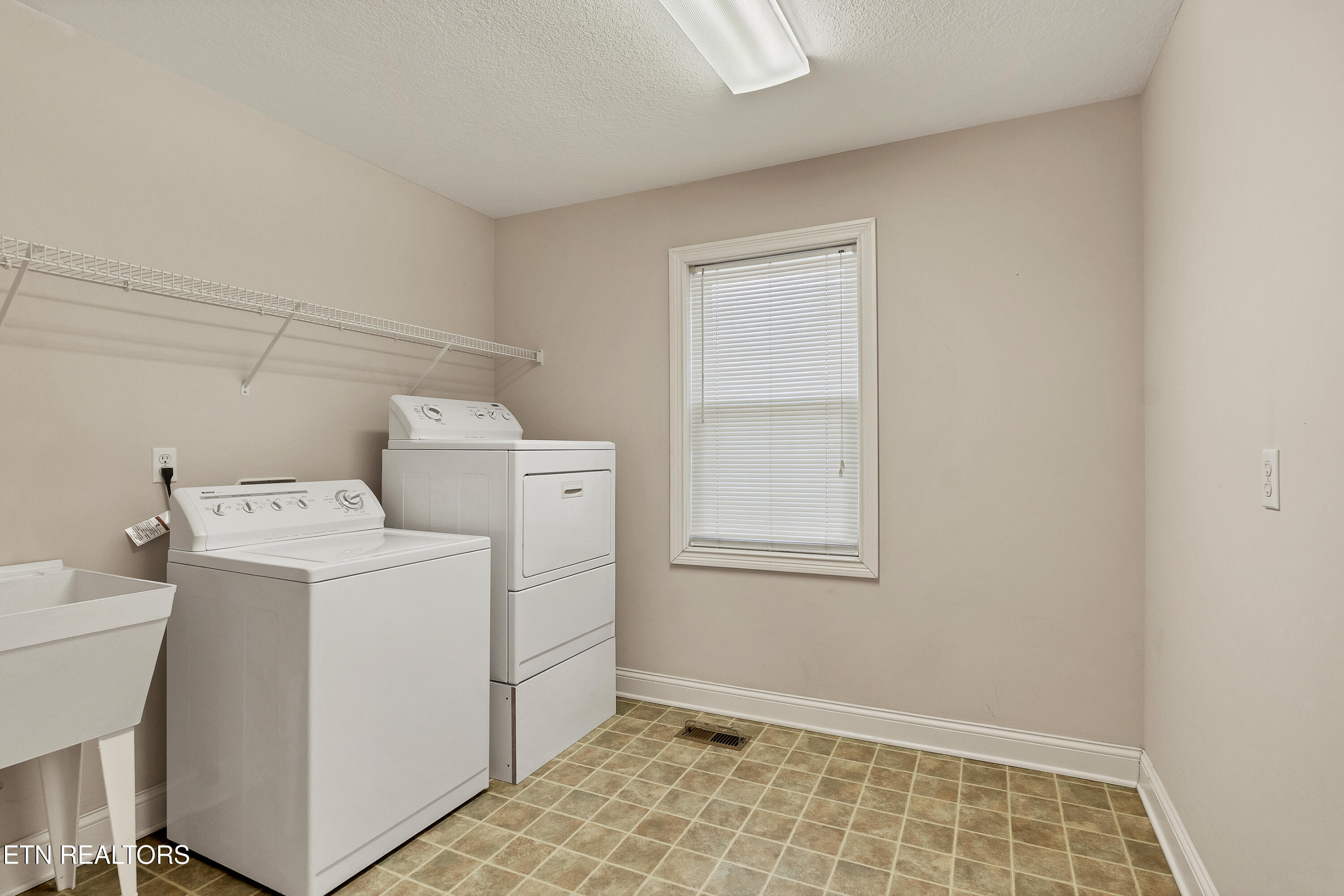 2259 Argonne Drive Maryville TN 37804