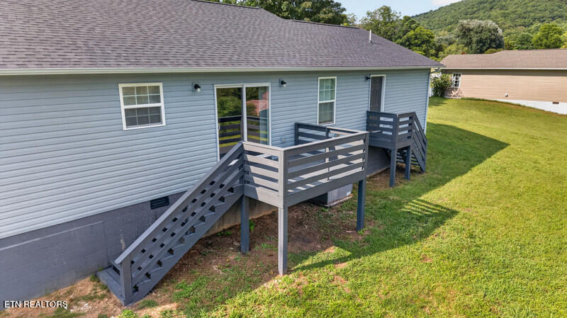 129 S Walden Drive Harriman TN 37748