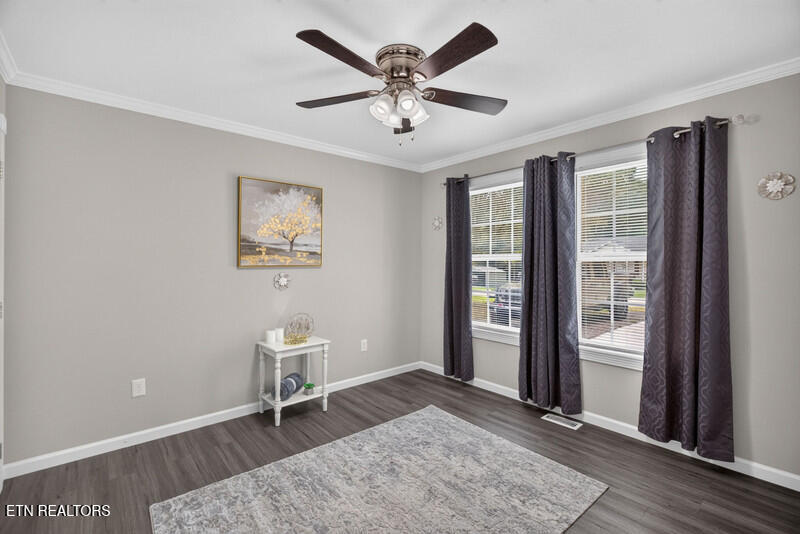 129 S Walden Drive Harriman TN 37748