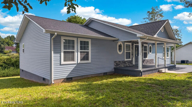 129 S Walden Drive Harriman TN 37748