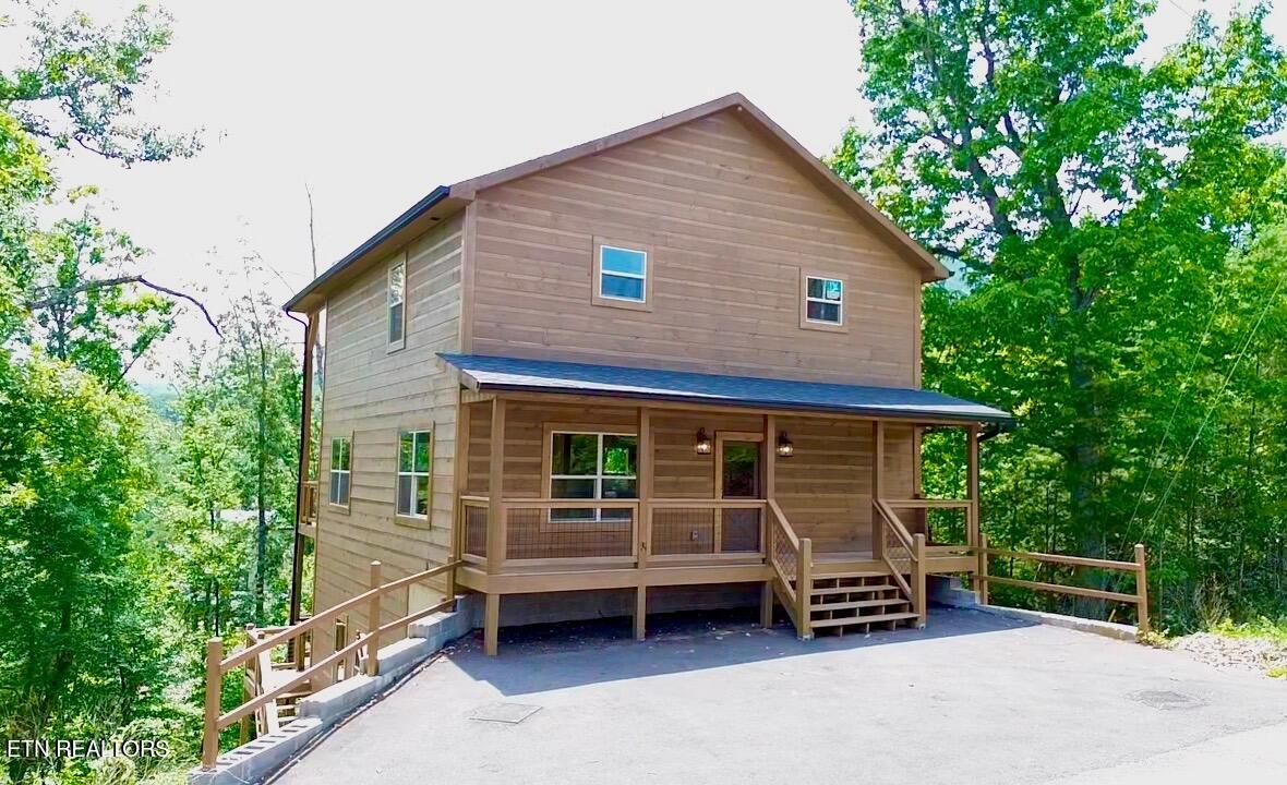1704 Bear View Road Sevierville TN 37876