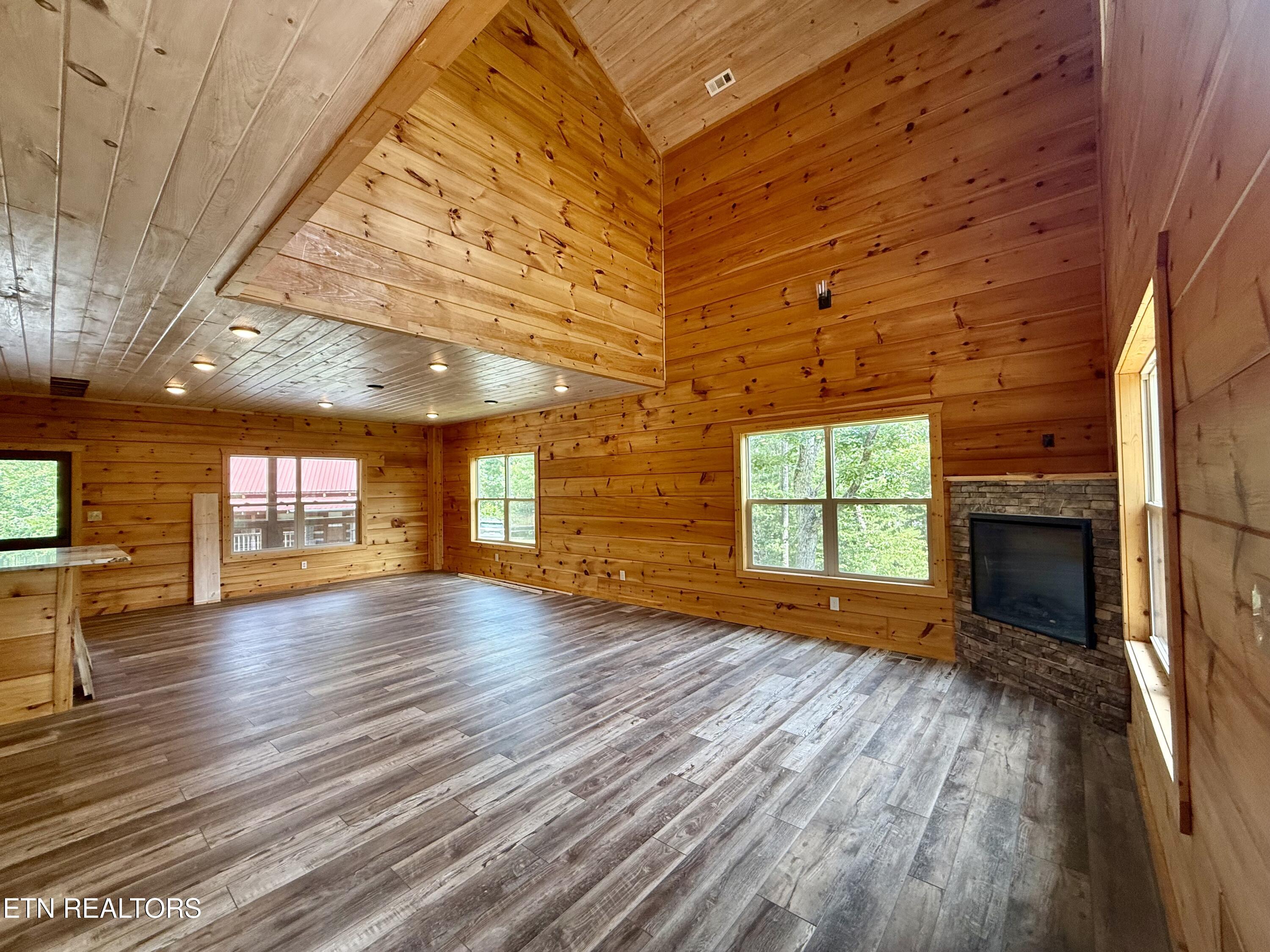 1704 Bear View Road Sevierville TN 37876