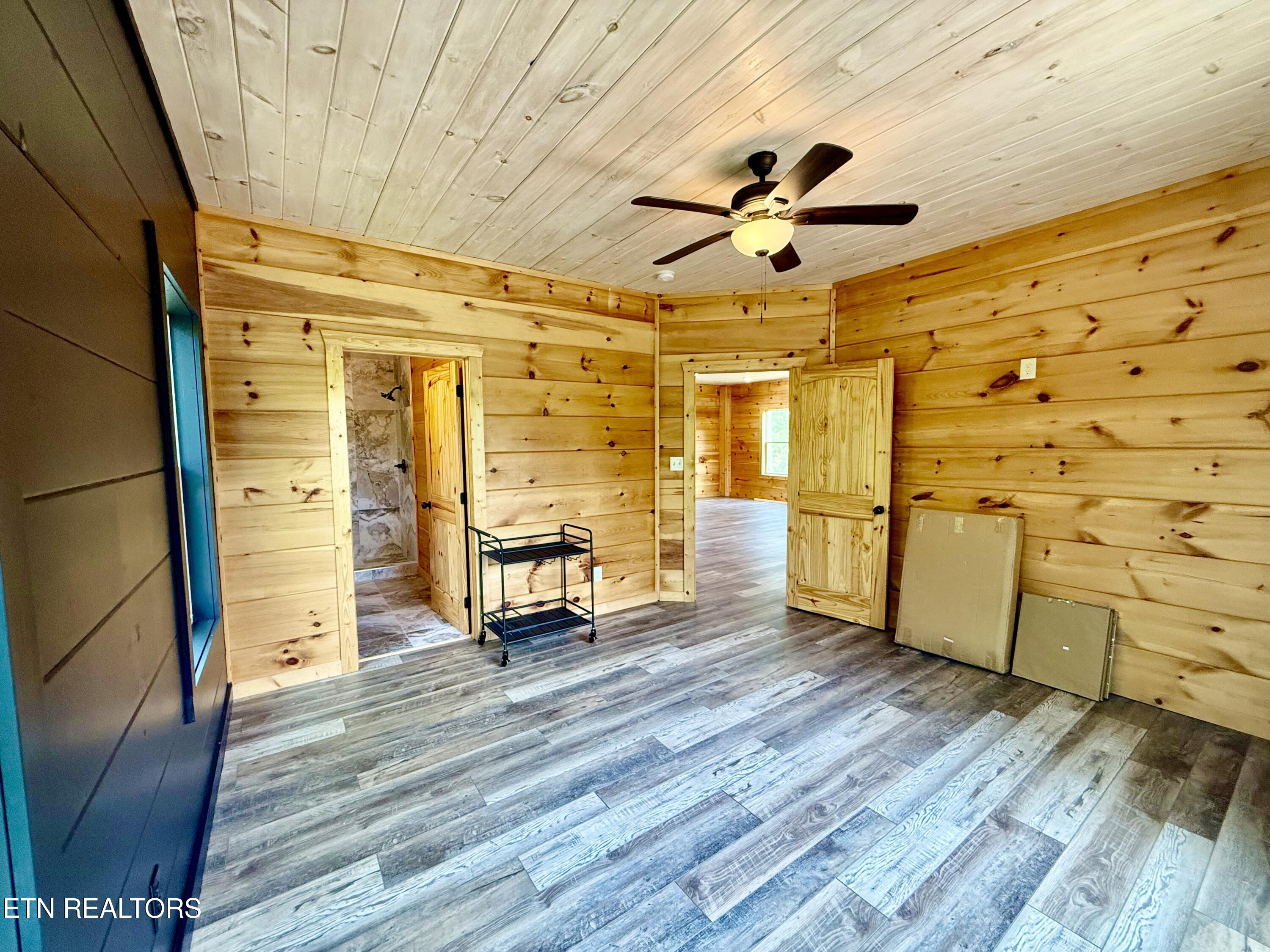 1704 Bear View Road Sevierville TN 37876