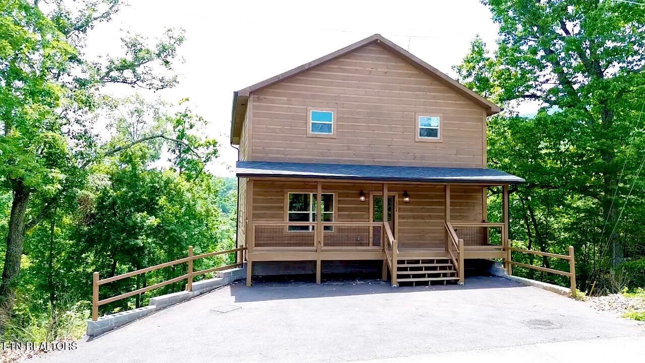 1704 Bear View Road Sevierville TN 37876