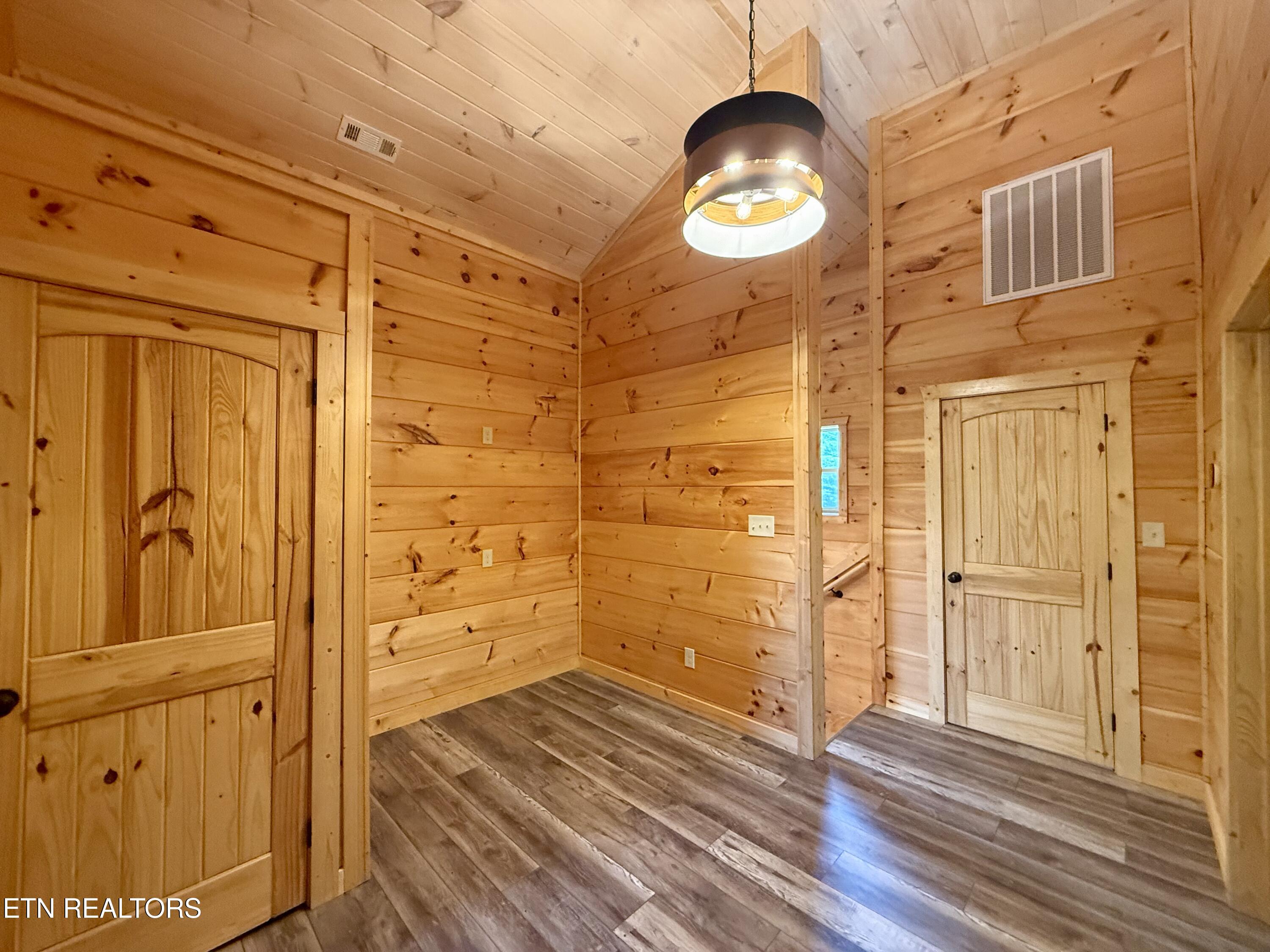 1704 Bear View Road Sevierville TN 37876