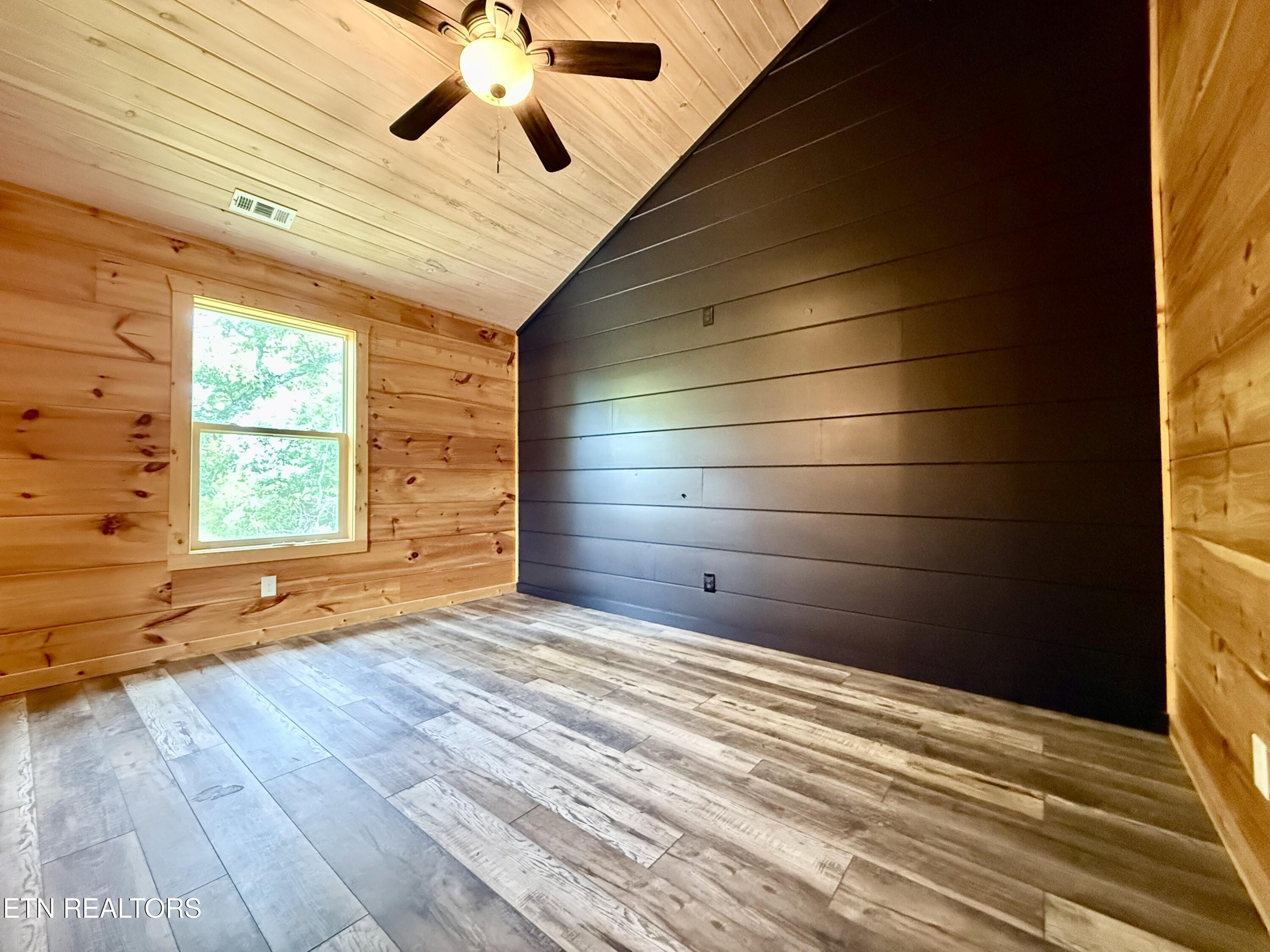 1704 Bear View Road Sevierville TN 37876