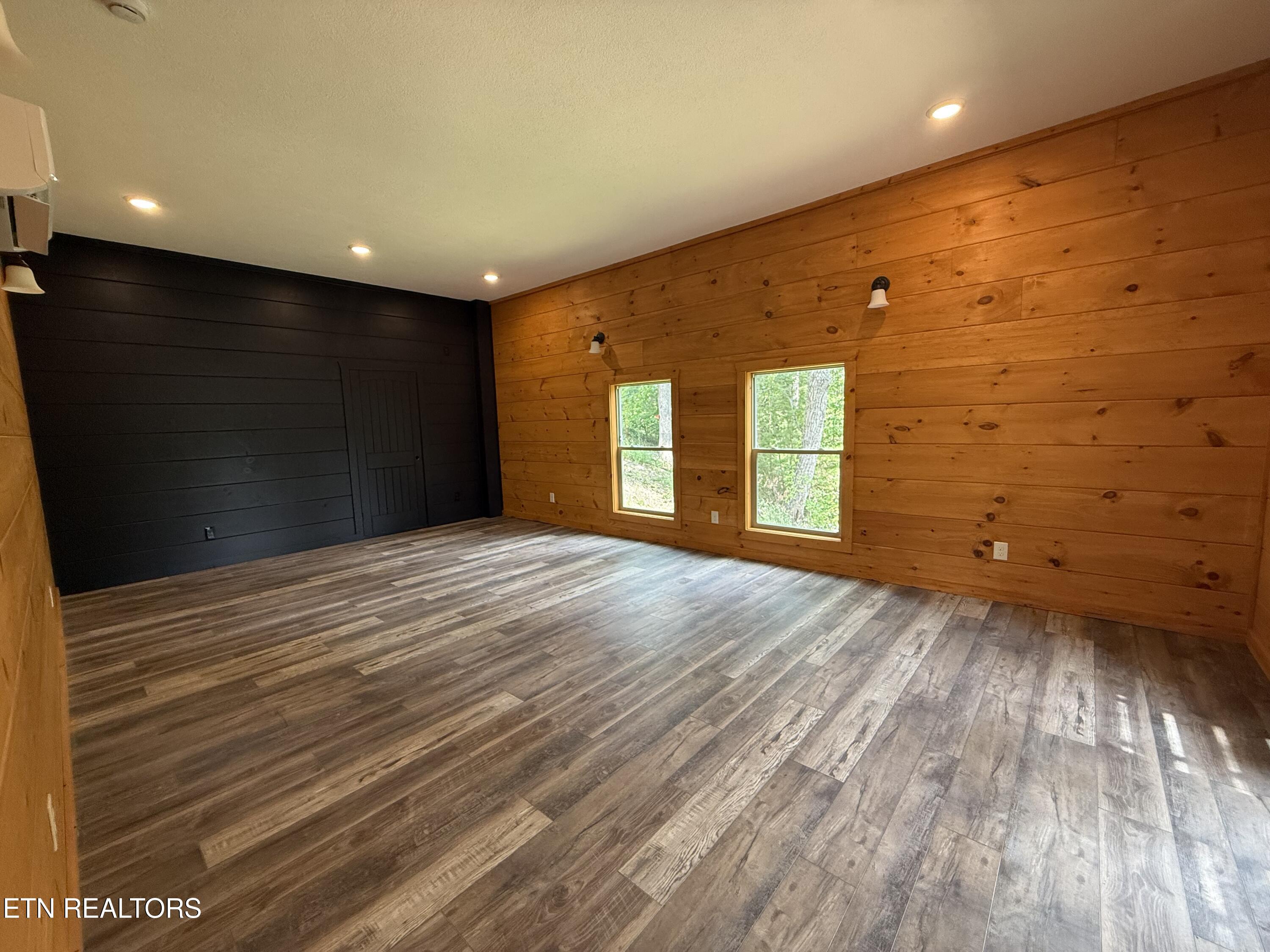 1704 Bear View Road Sevierville TN 37876