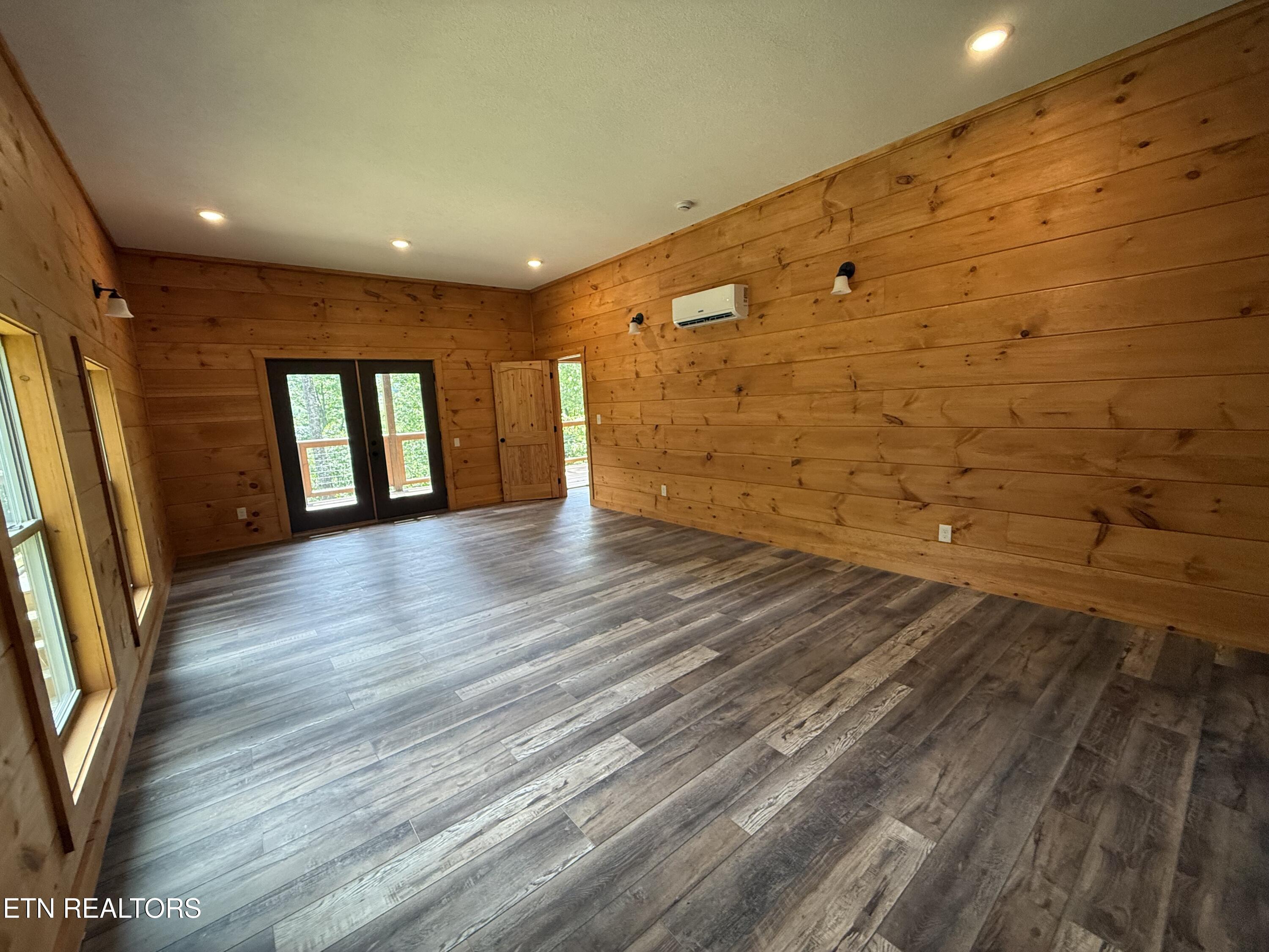 1704 Bear View Road Sevierville TN 37876