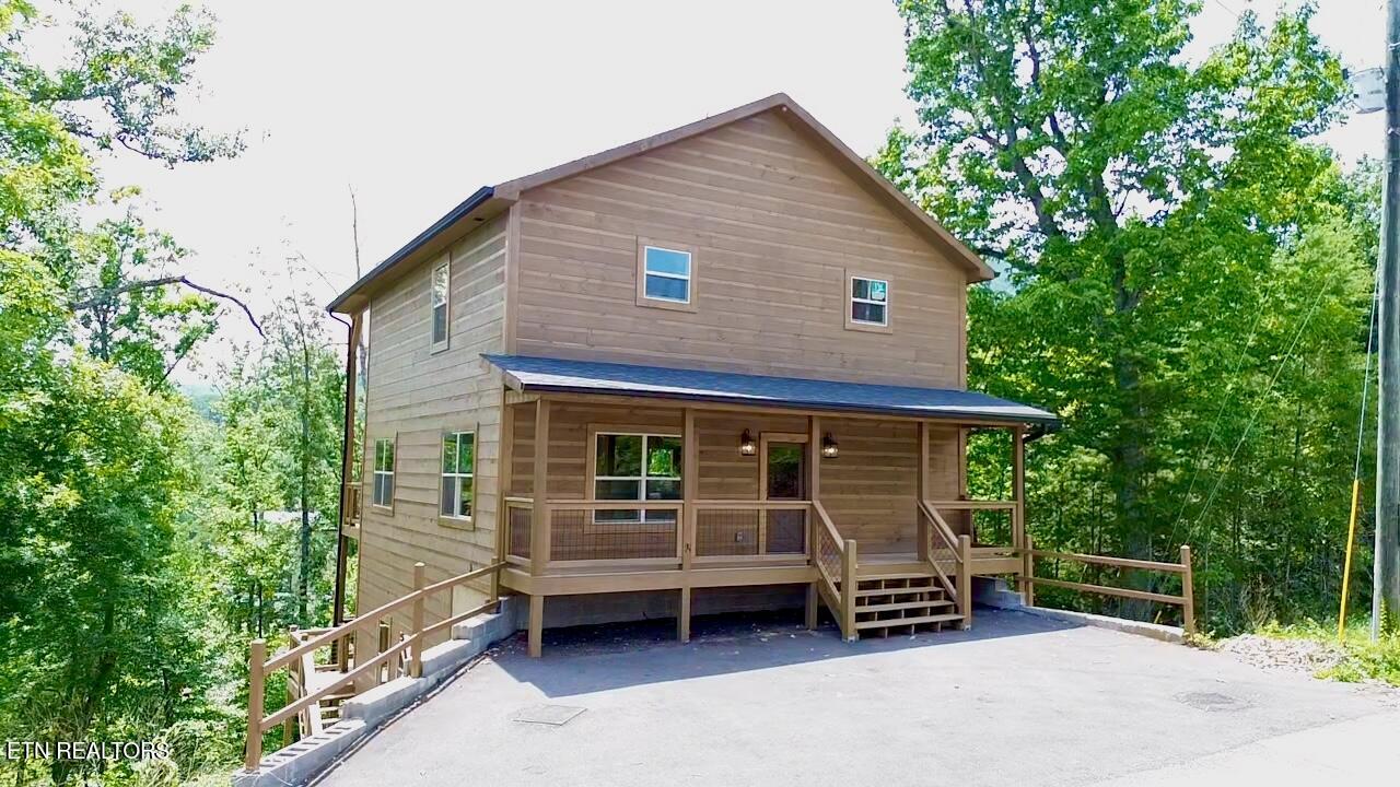 1704 Bear View Road Sevierville TN 37876