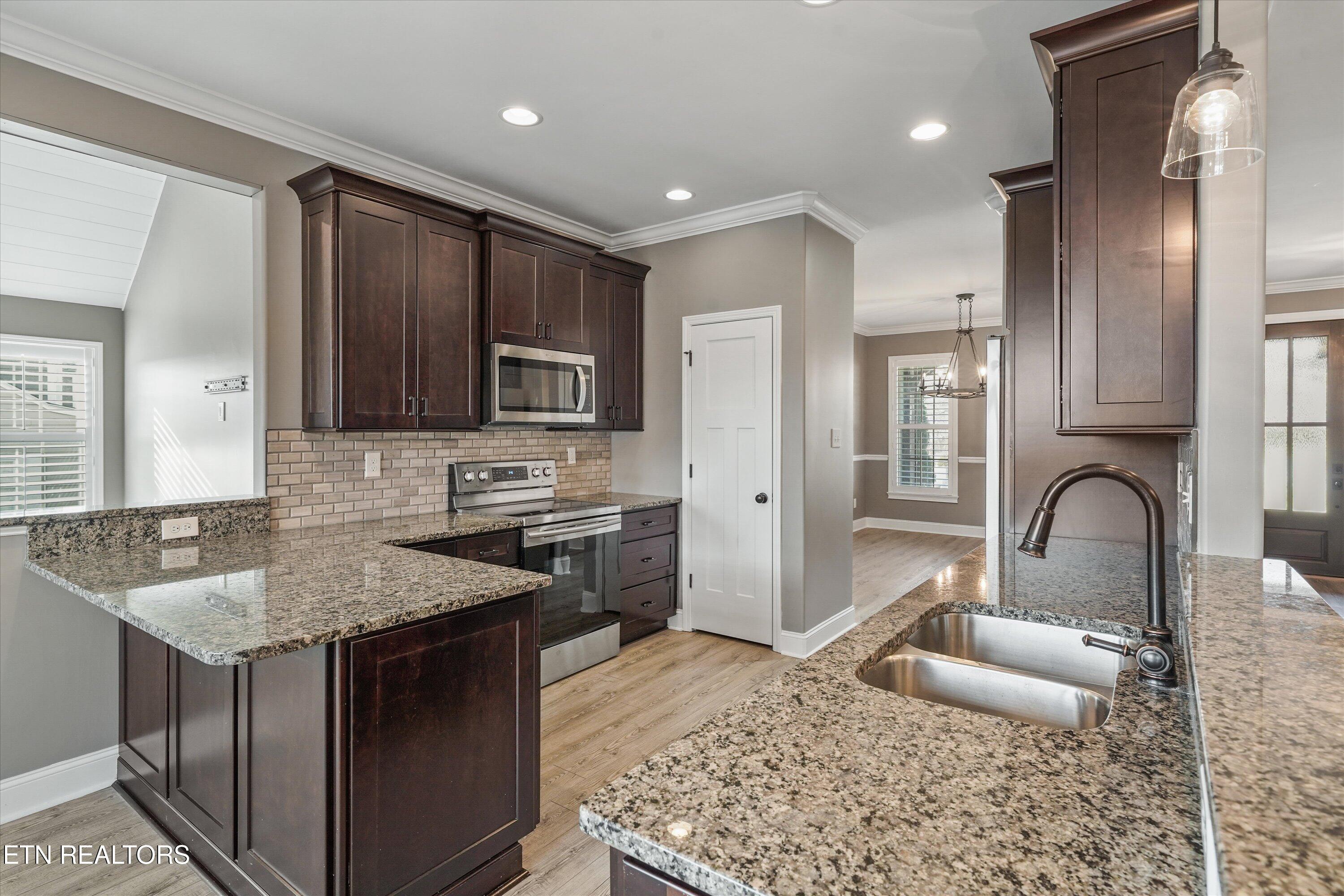 243 Zane Lane Lenoir City TN 37772