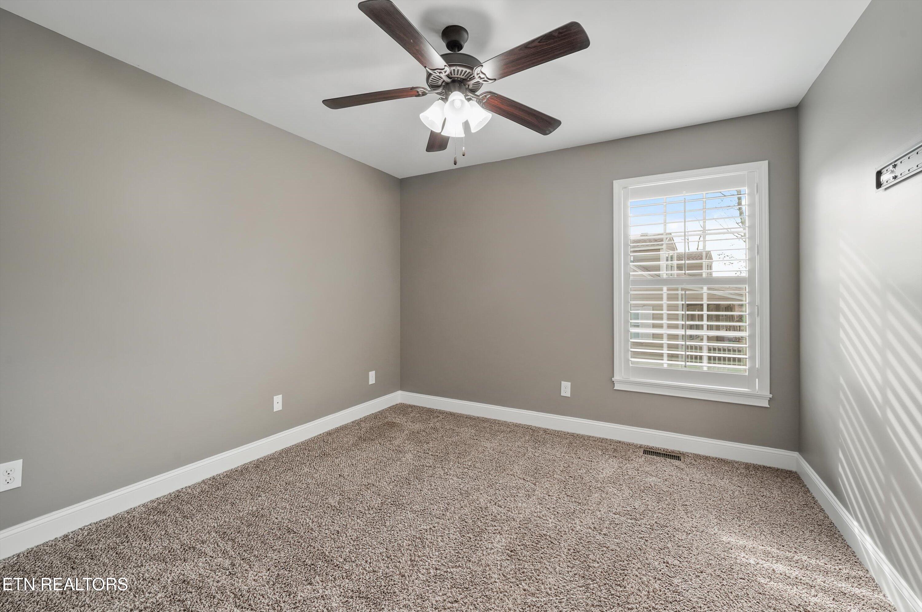 243 Zane Lane Lenoir City TN 37772