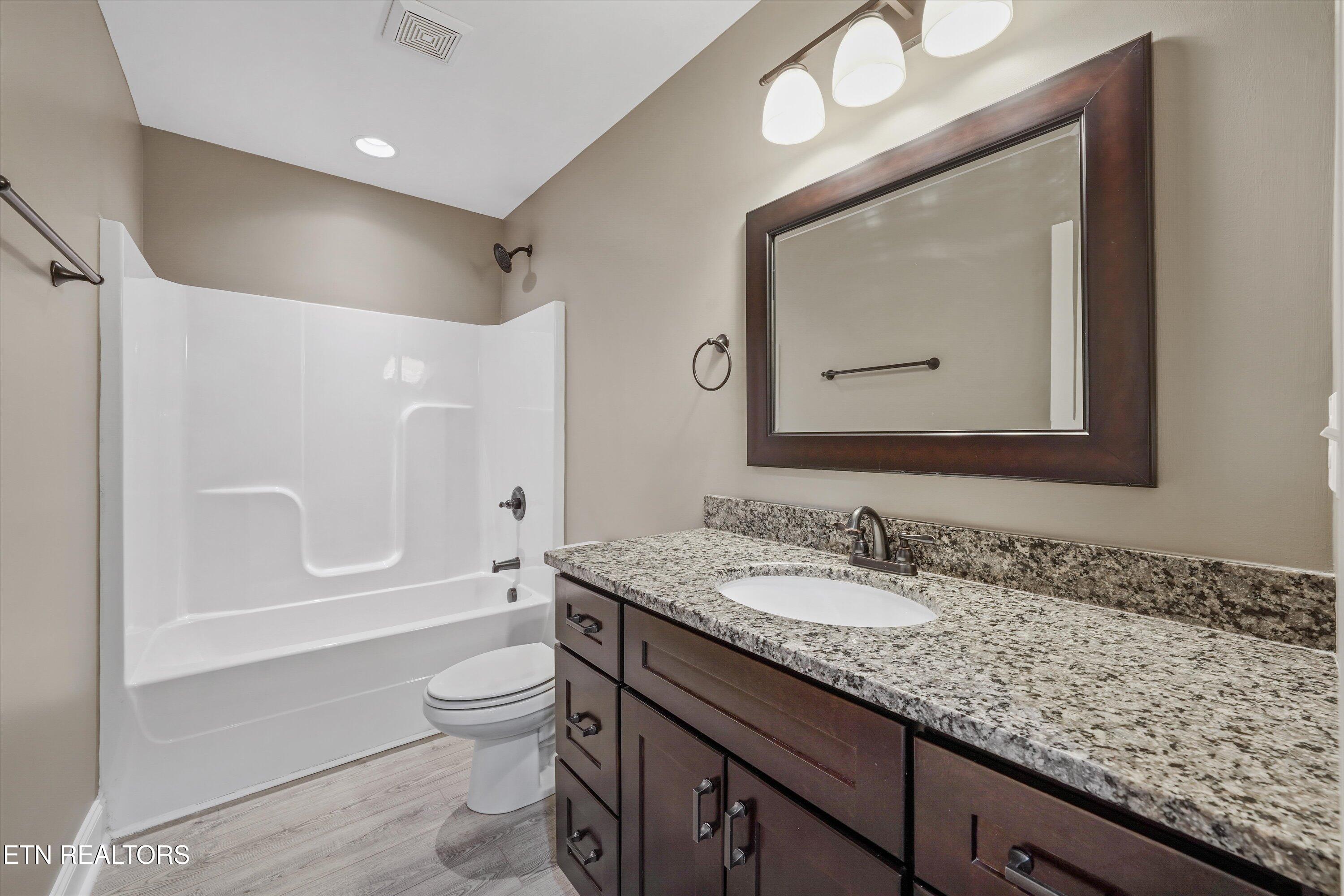 243 Zane Lane Lenoir City TN 37772