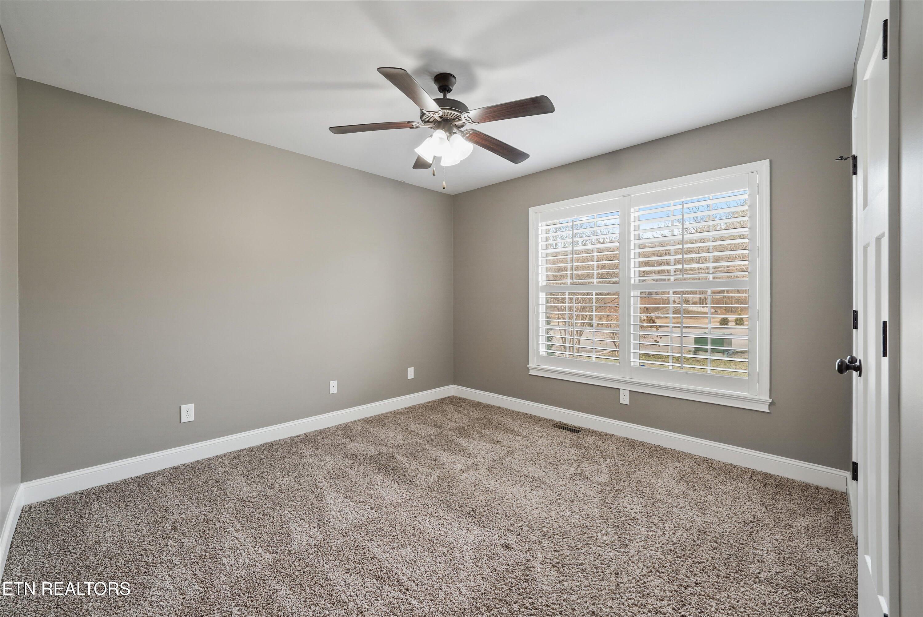 243 Zane Lane Lenoir City TN 37772