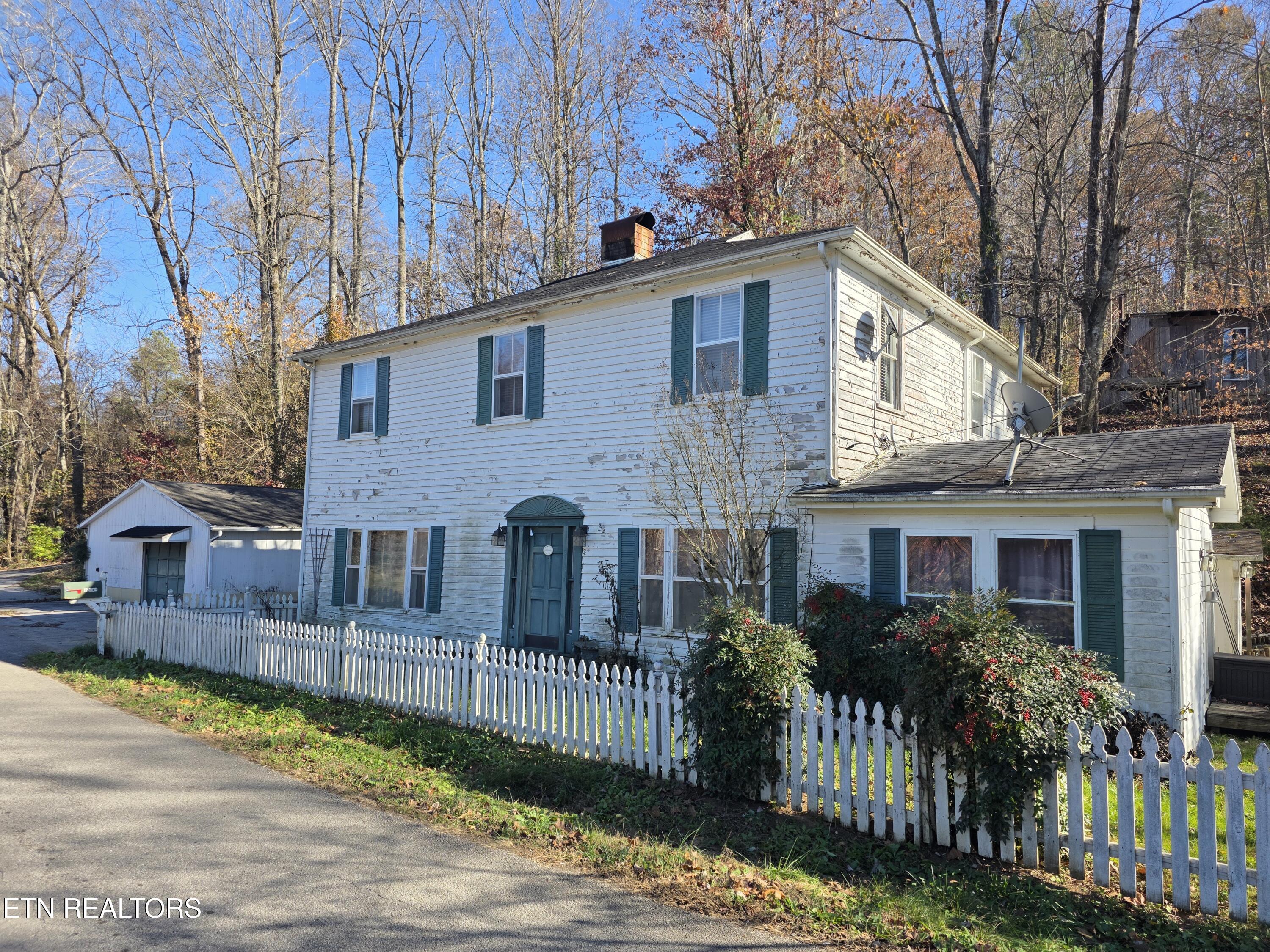 12184 Paw Paw Plains Road Lenoir City TN 37771