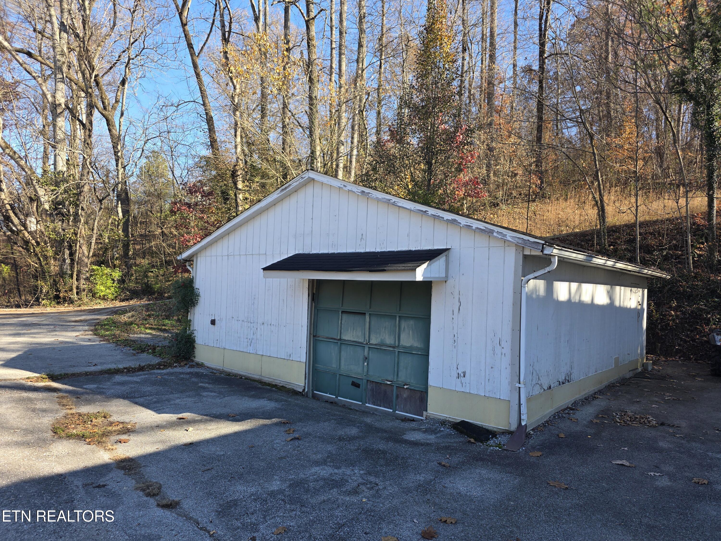 12184 Paw Paw Plains Road Lenoir City TN 37771