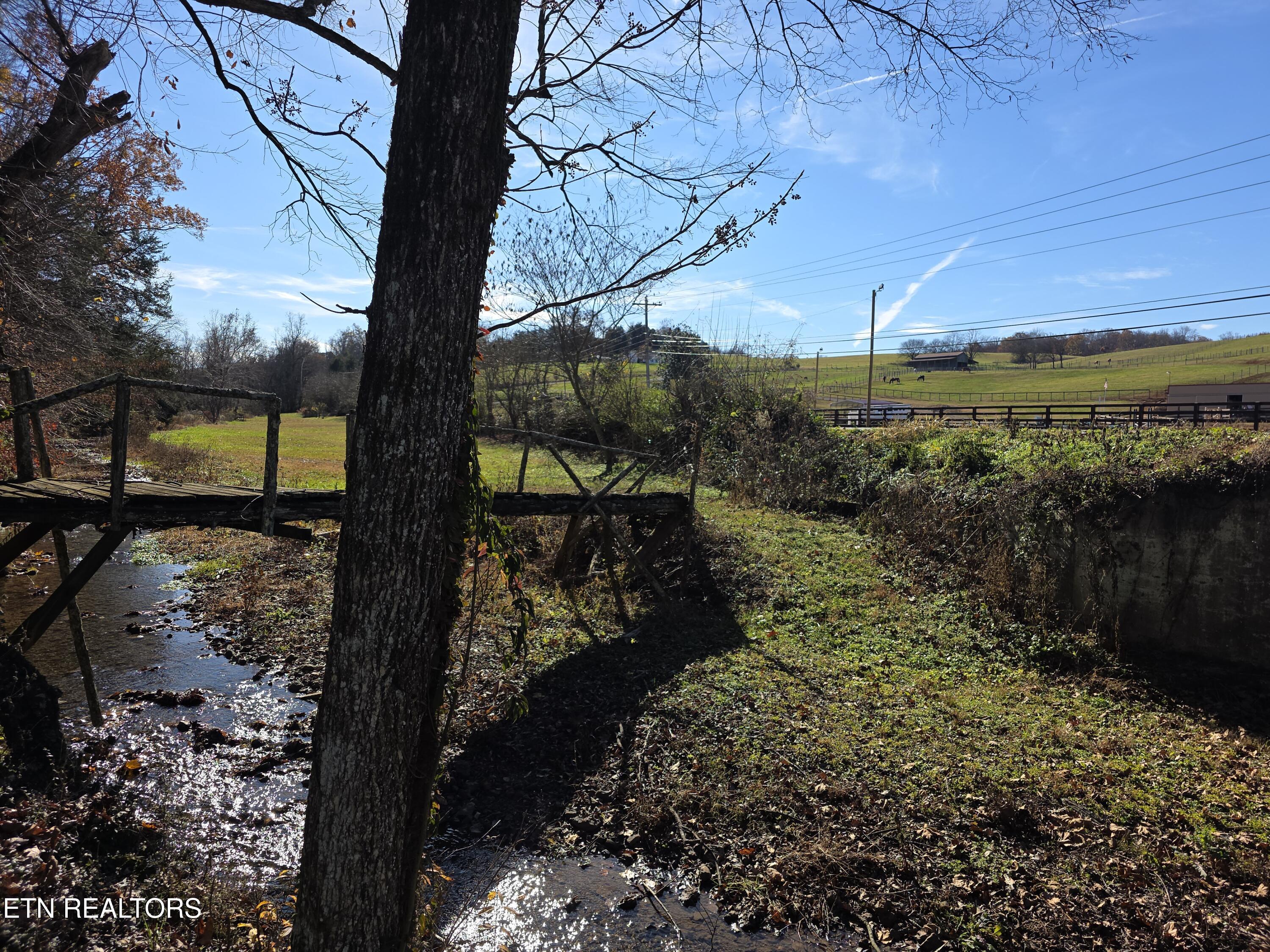 12184 Paw Paw Plains Road Lenoir City TN 37771