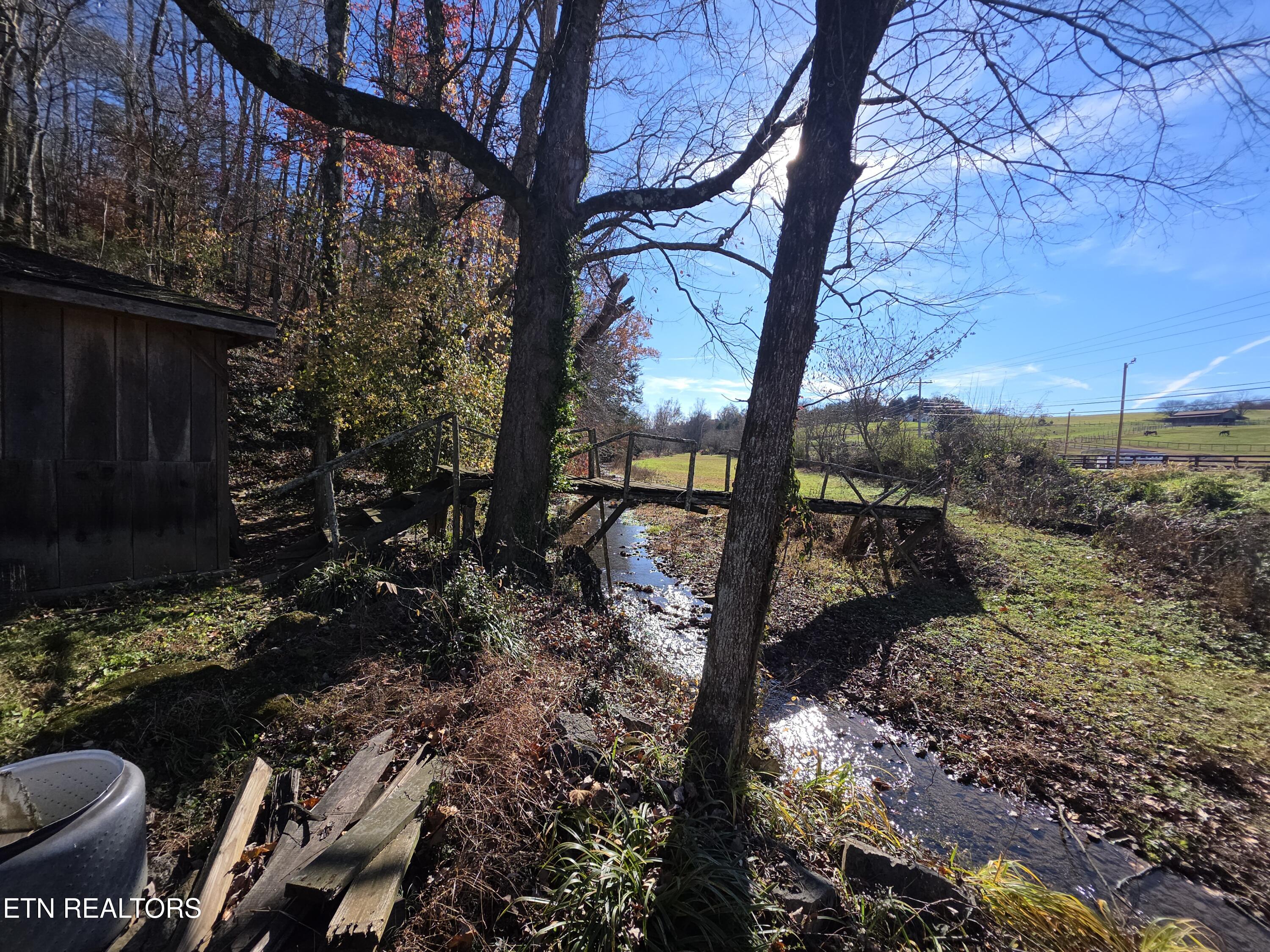 12184 Paw Paw Plains Road Lenoir City TN 37771