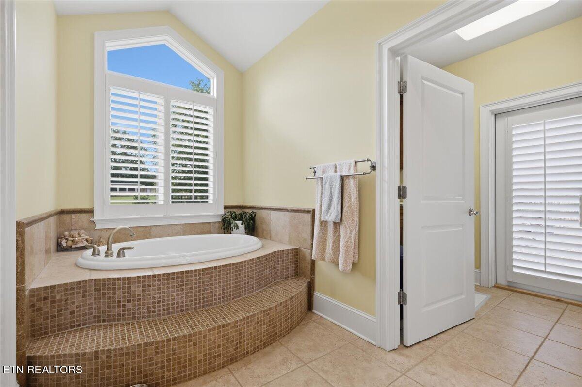 1919 Northwood Drive Maryville TN 37803
