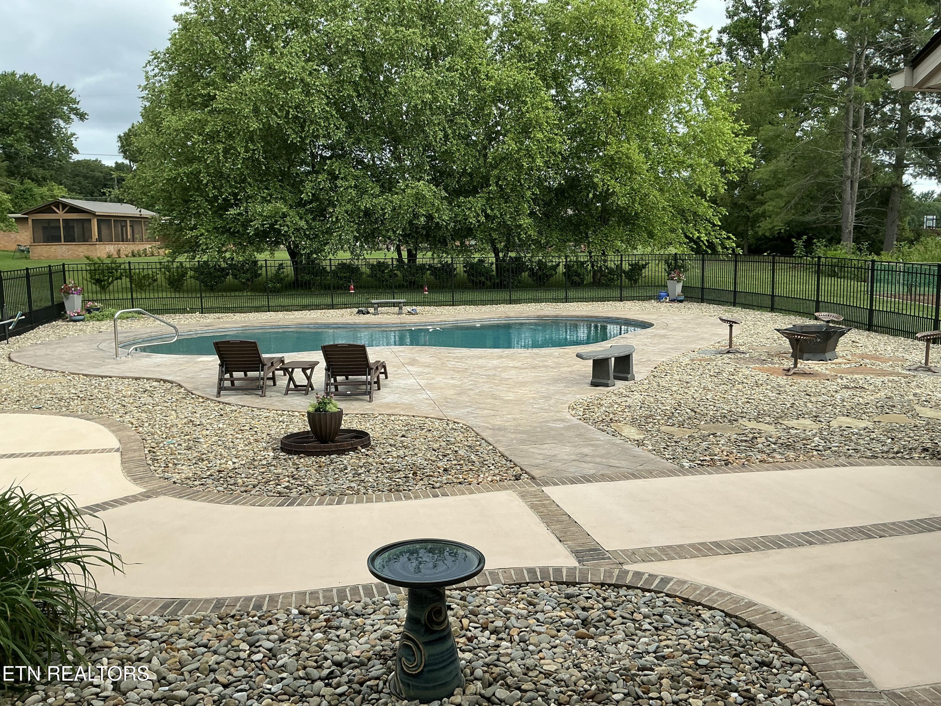 1919 Northwood Drive Maryville TN 37803