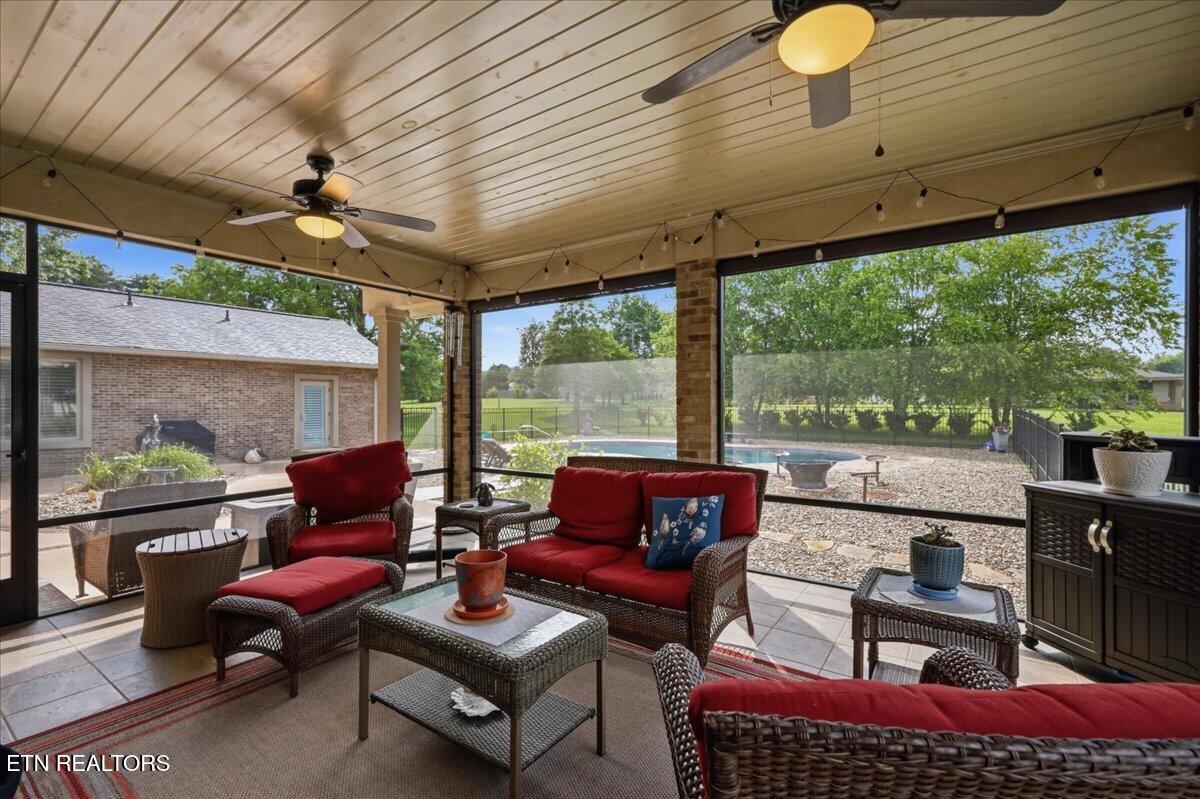 1919 Northwood Drive Maryville TN 37803