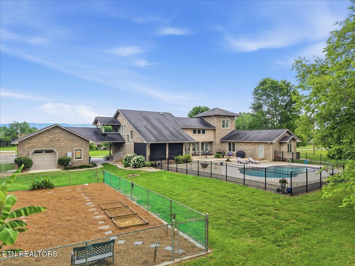 1919 Northwood Drive Maryville TN 37803