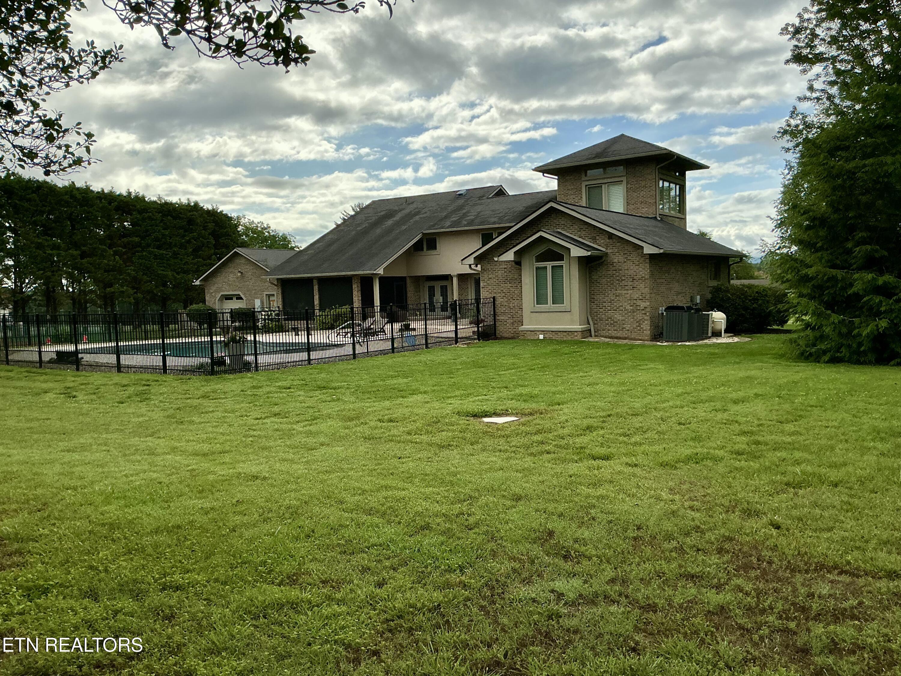 1919 Northwood Drive Maryville TN 37803