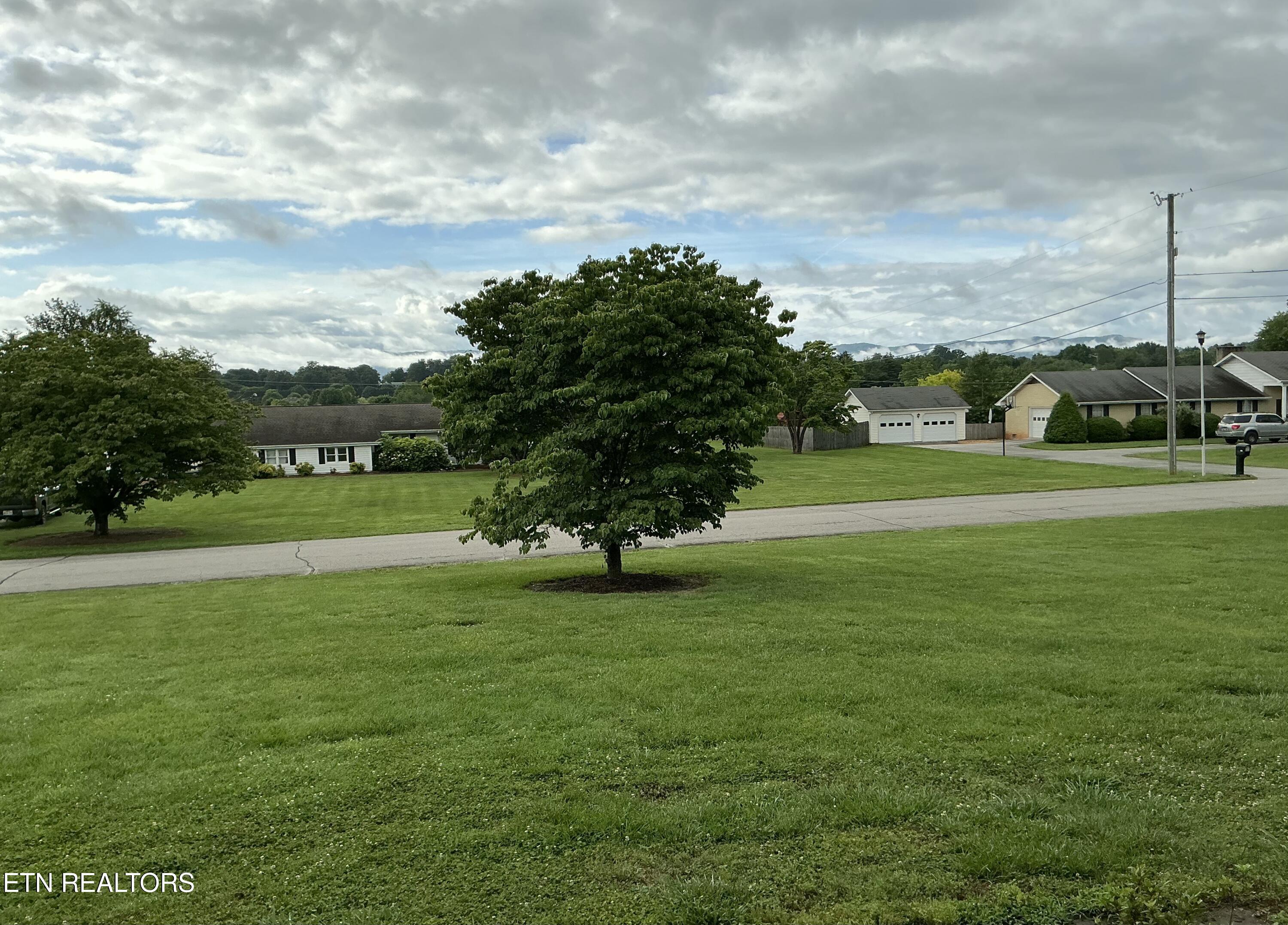 1919 Northwood Drive Maryville TN 37803