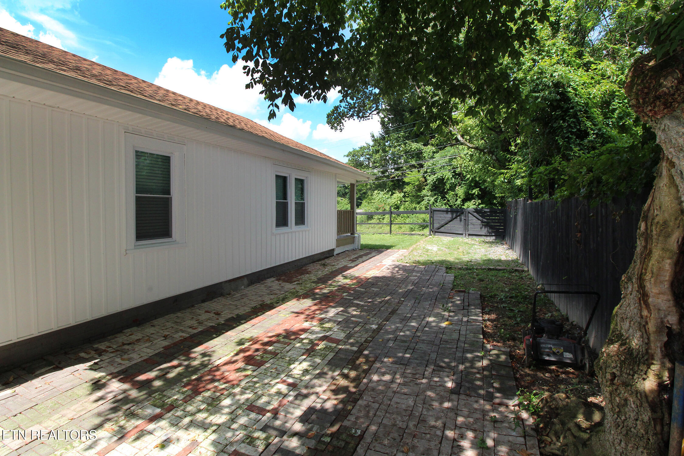 715 Fern Street Knoxville TN 37914