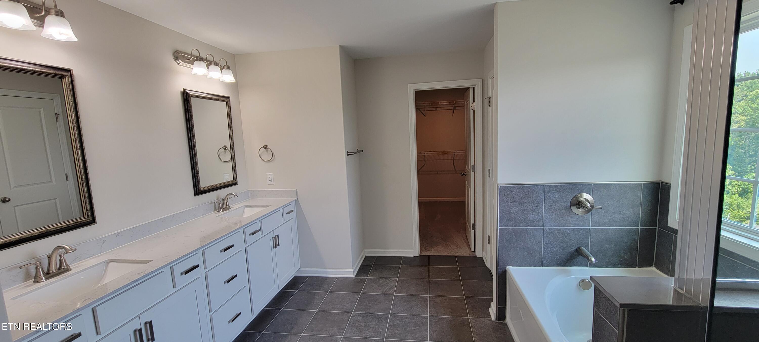 1300 Sloping Hill Lane Knoxville TN 37931