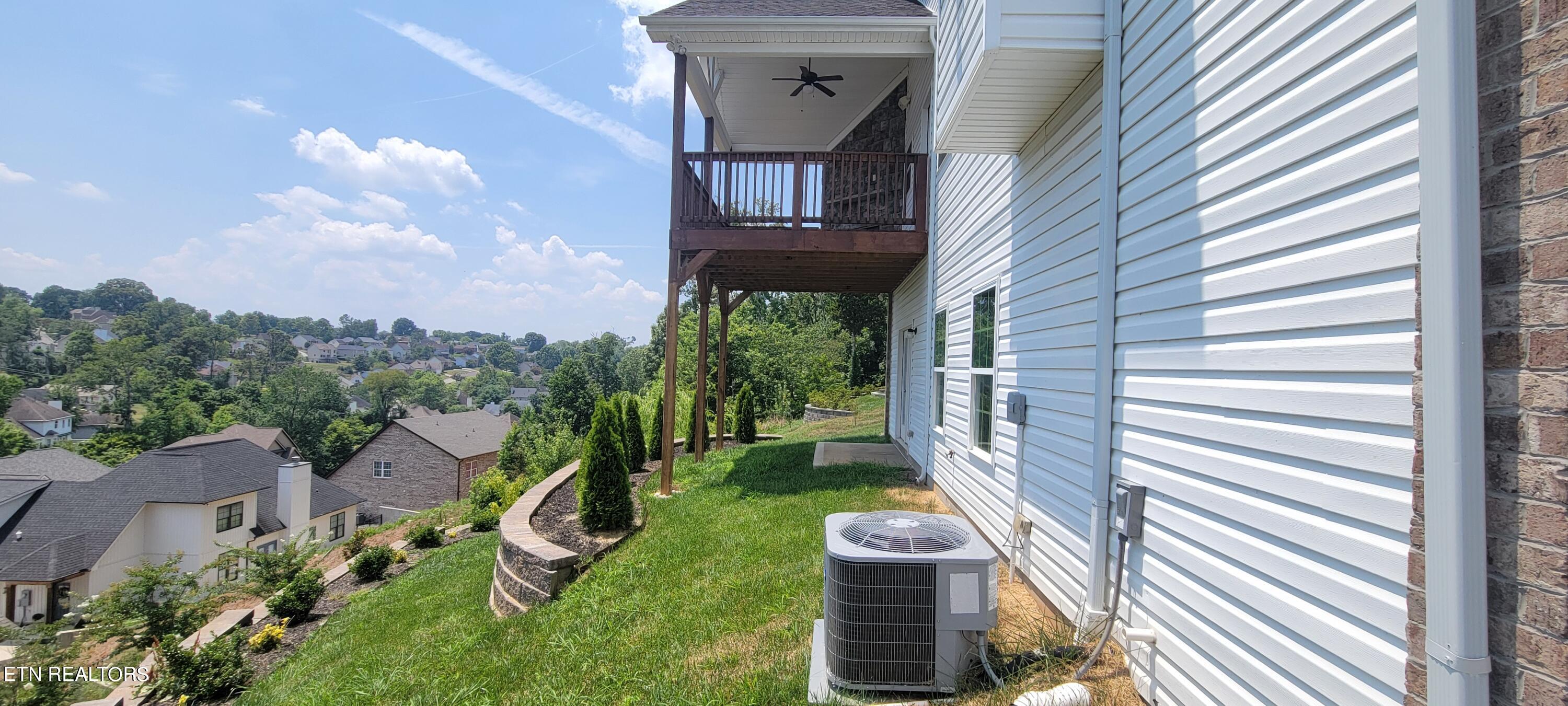 1300 Sloping Hill Lane Knoxville TN 37931