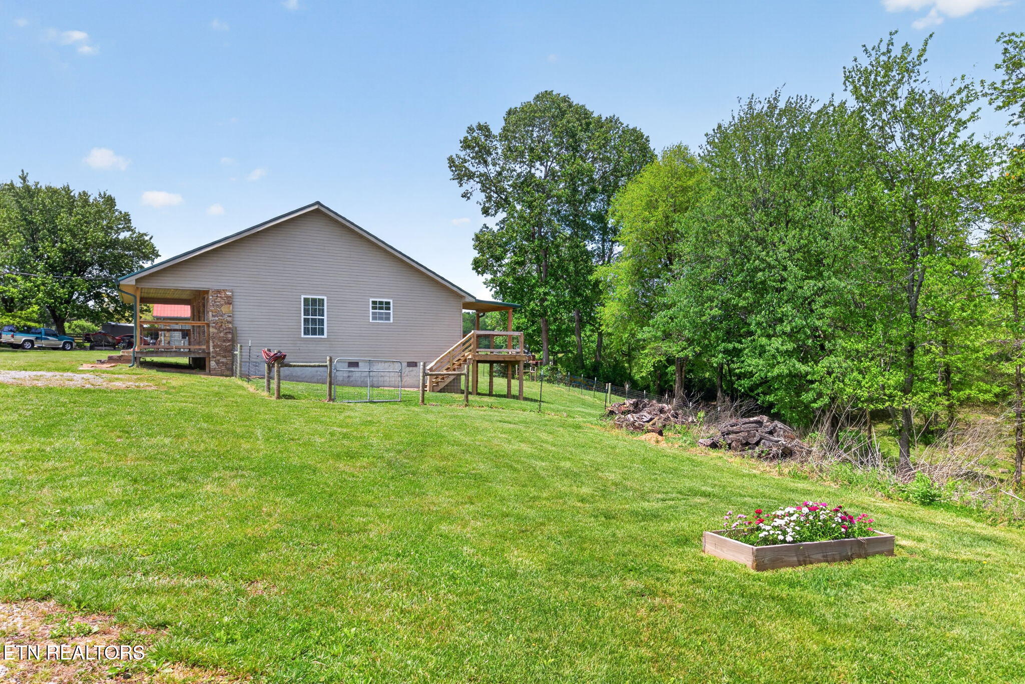 5996 Highway 70 N Crossville TN 38571