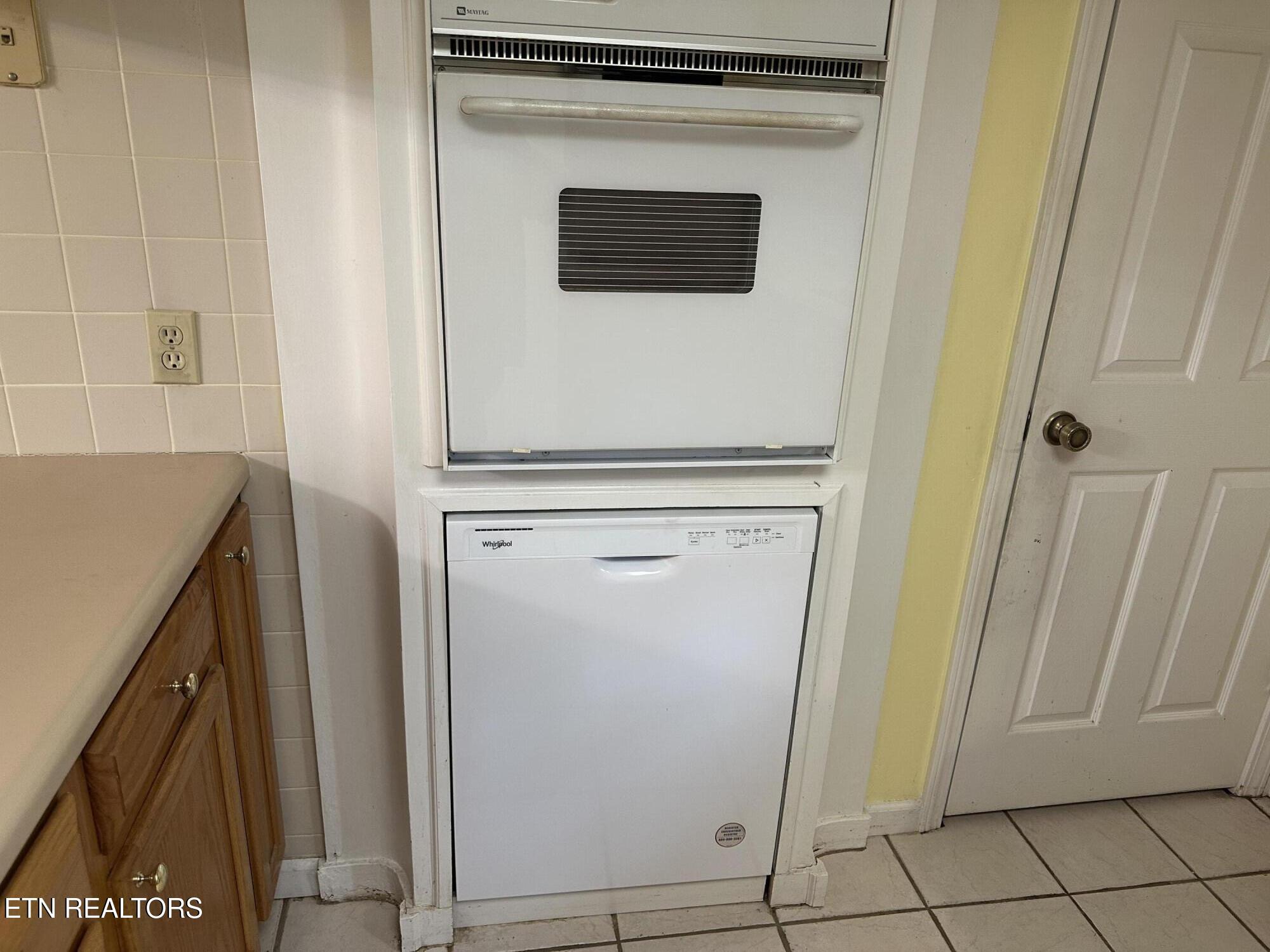 180 Cedar Lane Jacksboro TN 37757