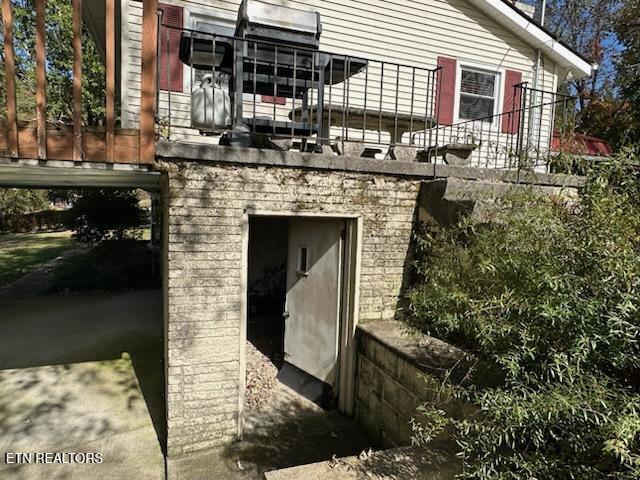 180 Cedar Lane Jacksboro TN 37757