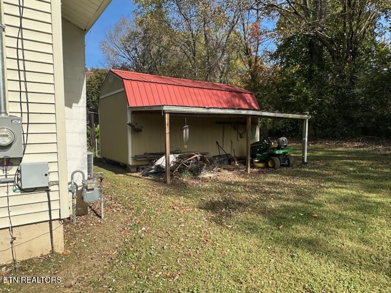 180 Cedar Lane Jacksboro TN 37757