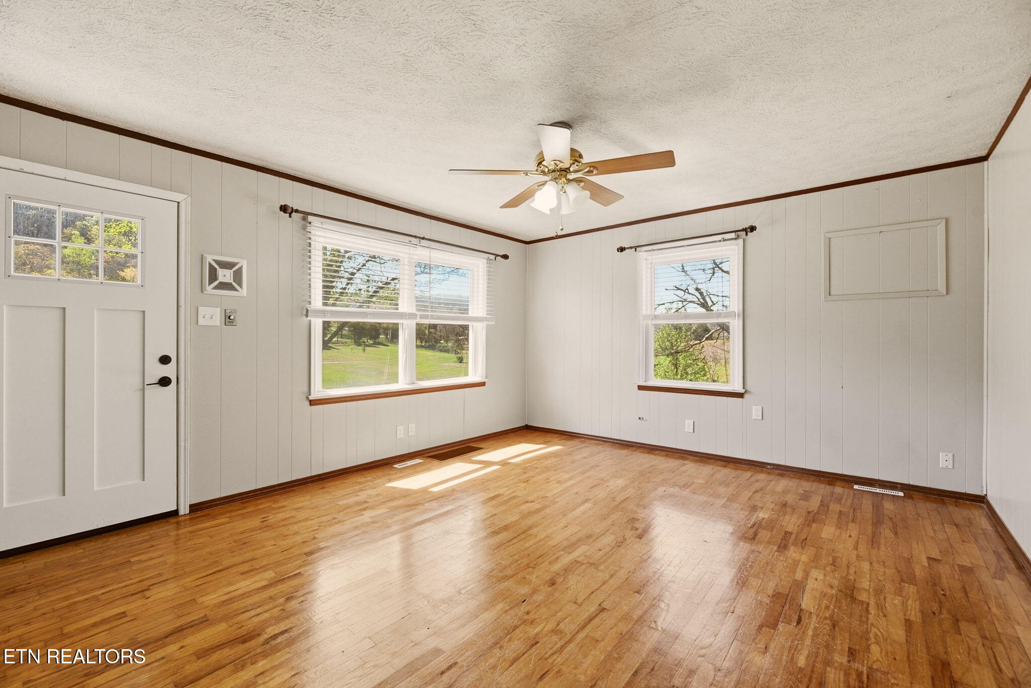 6815/6829 Texas Valley Road Knoxville TN 37938