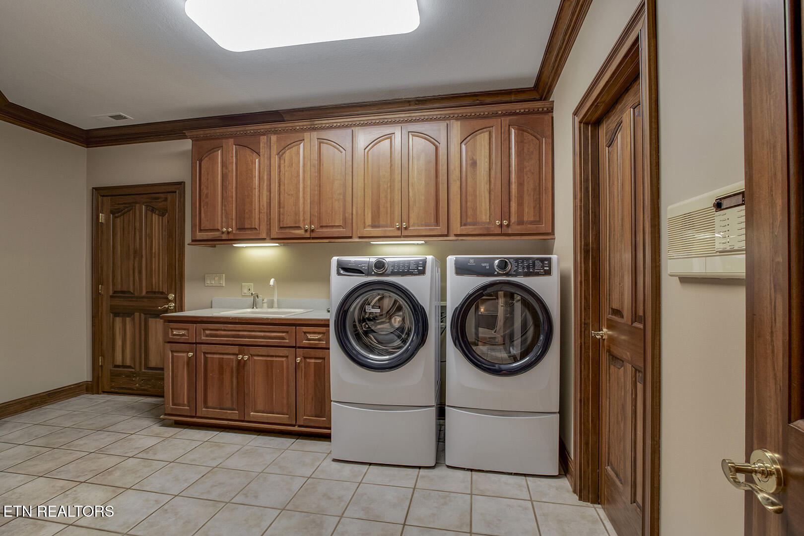 113 Wiltshire Oak Ridge TN 37830