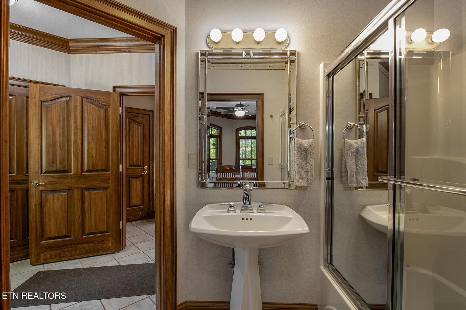 113 Wiltshire Oak Ridge TN 37830