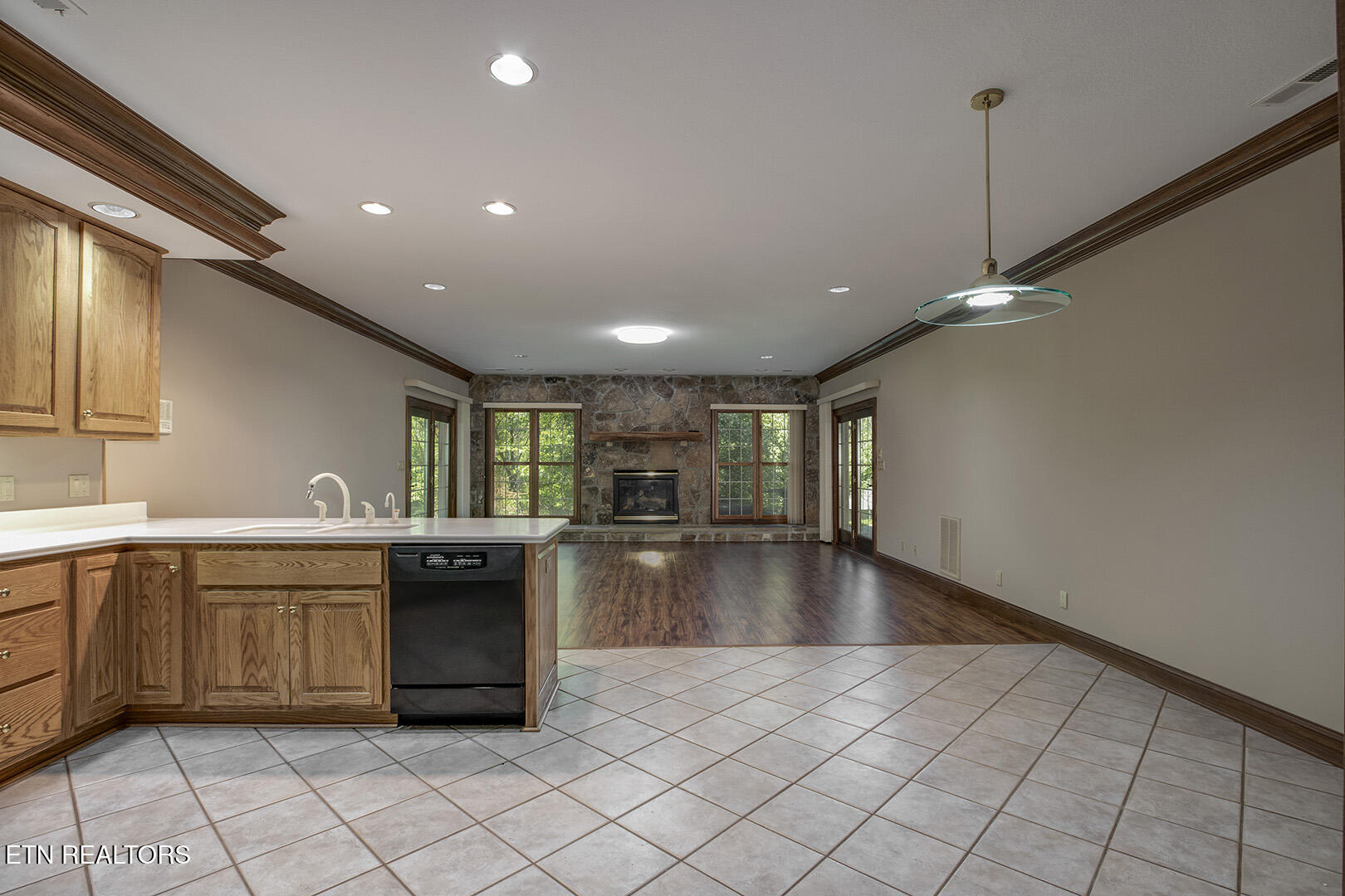 113 Wiltshire Oak Ridge TN 37830