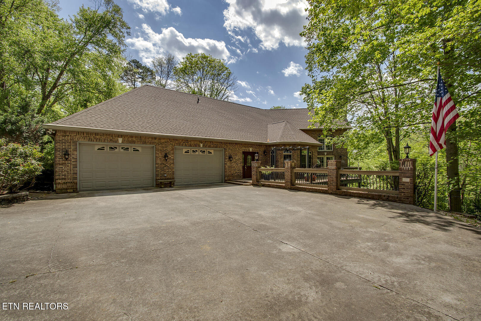 113 Wiltshire Oak Ridge TN 37830