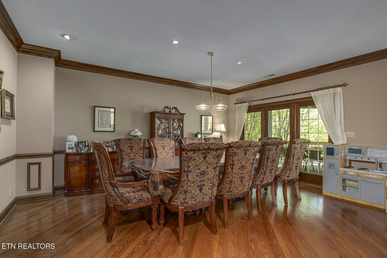 113 Wiltshire Oak Ridge TN 37830