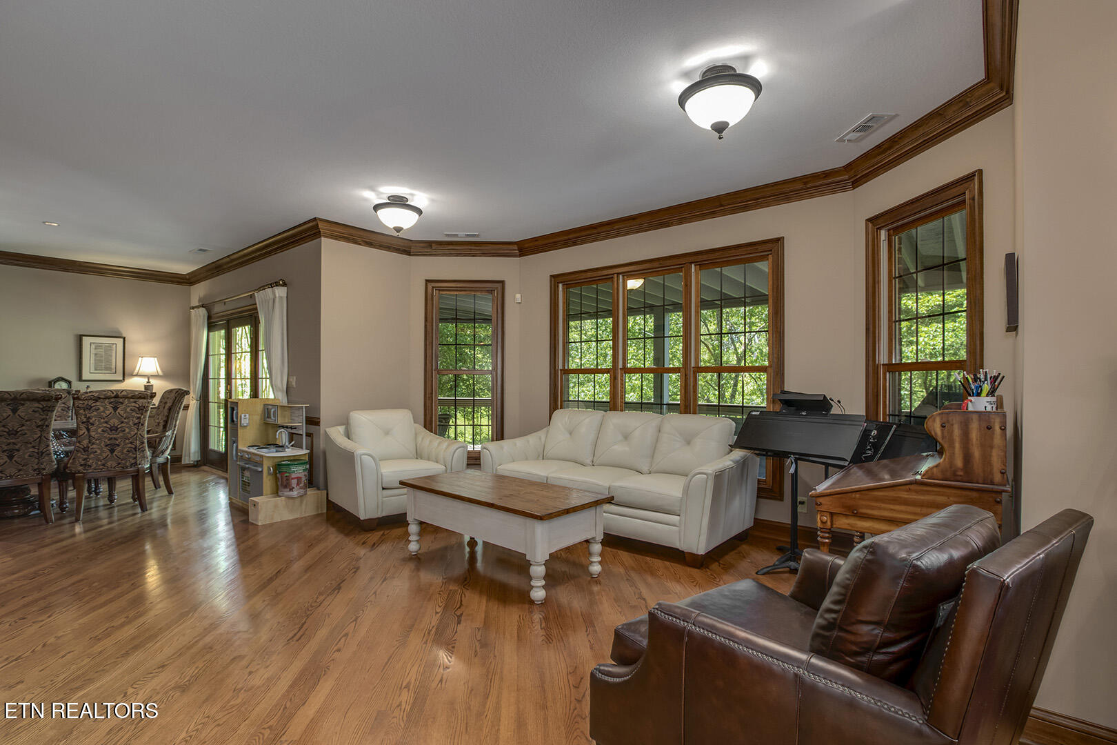 113 Wiltshire Oak Ridge TN 37830