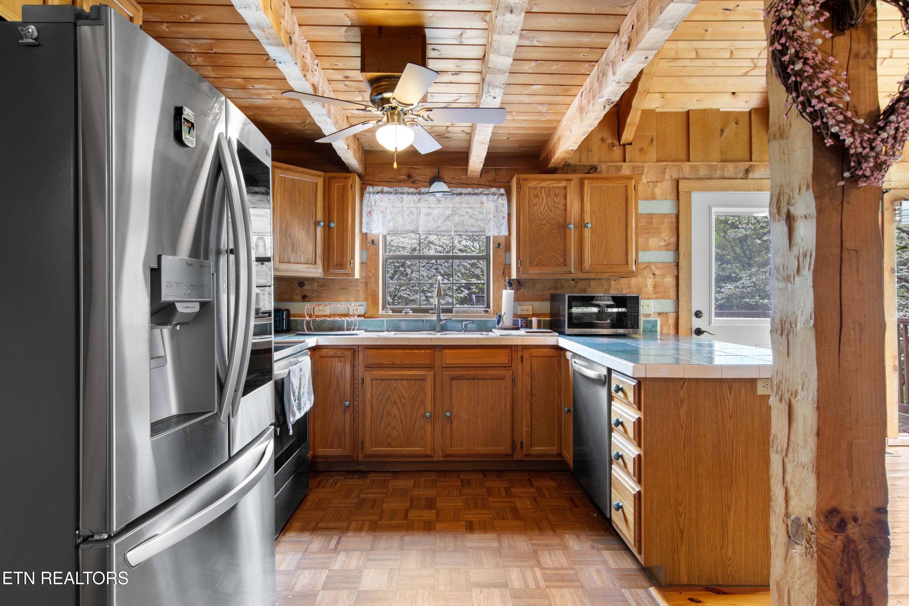 2168 Mountain Vista Road Sevierville TN 37876