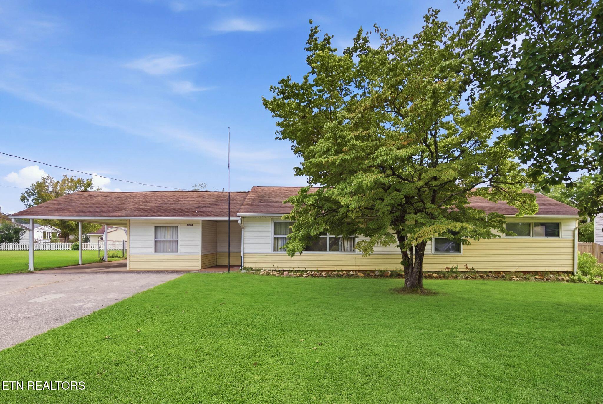 4308 NW Roaming Road Knoxville TN 37912