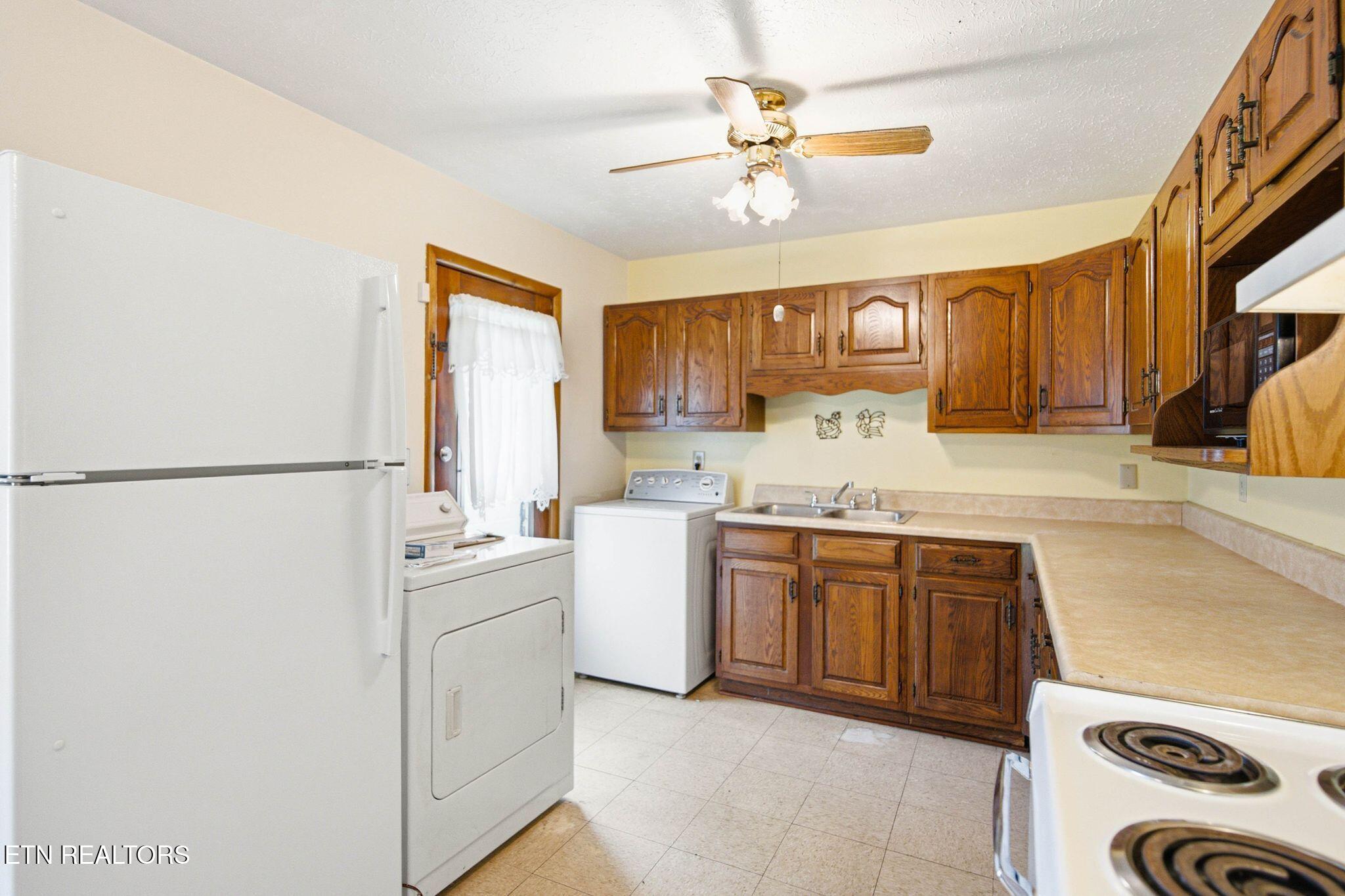 4308 NW Roaming Road Knoxville TN 37912