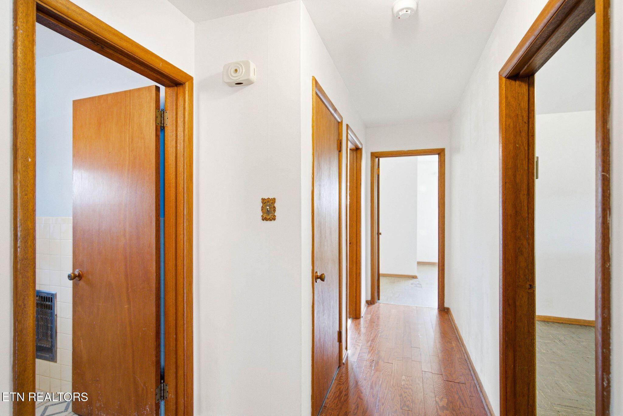 4308 NW Roaming Road Knoxville TN 37912