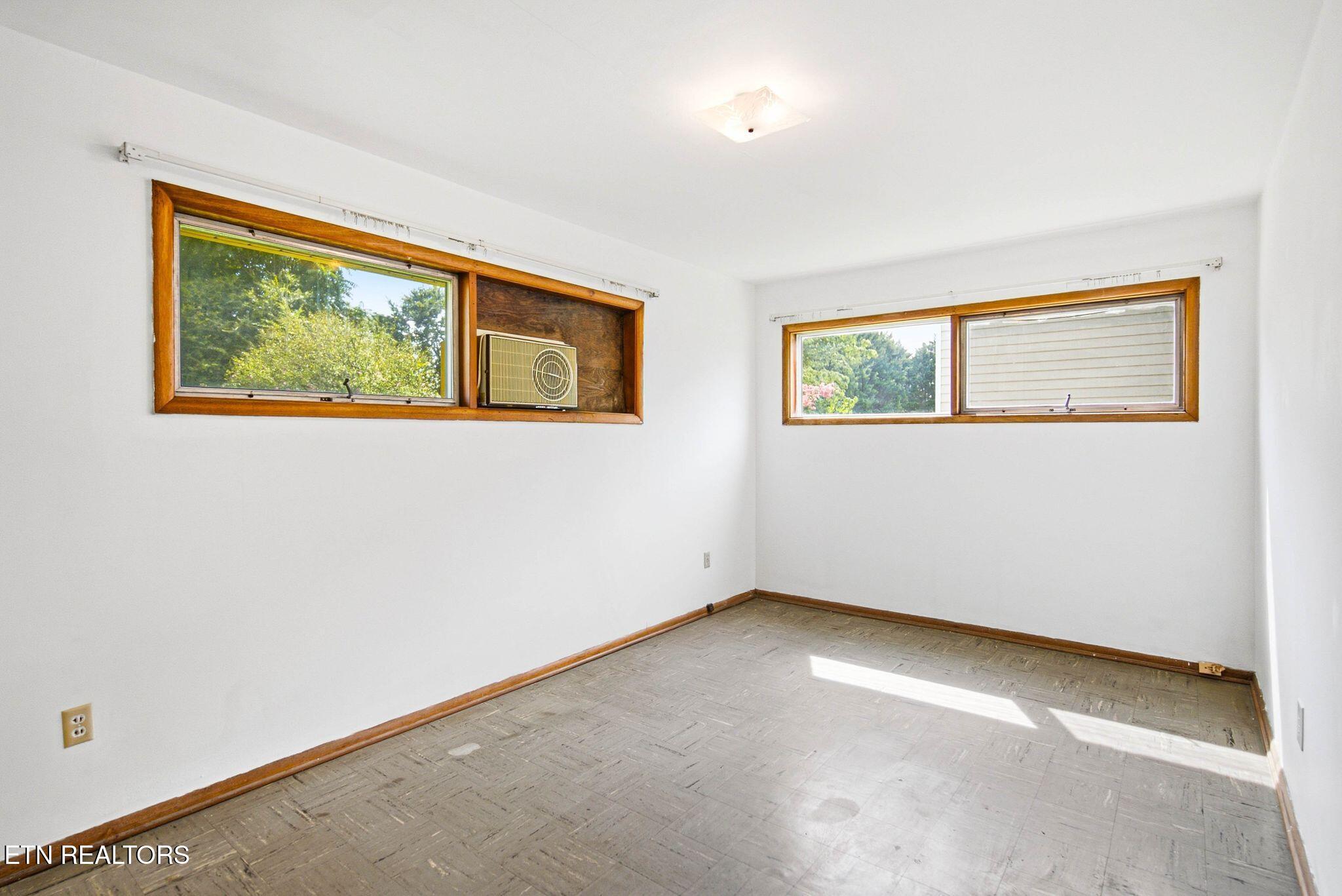 4308 NW Roaming Road Knoxville TN 37912